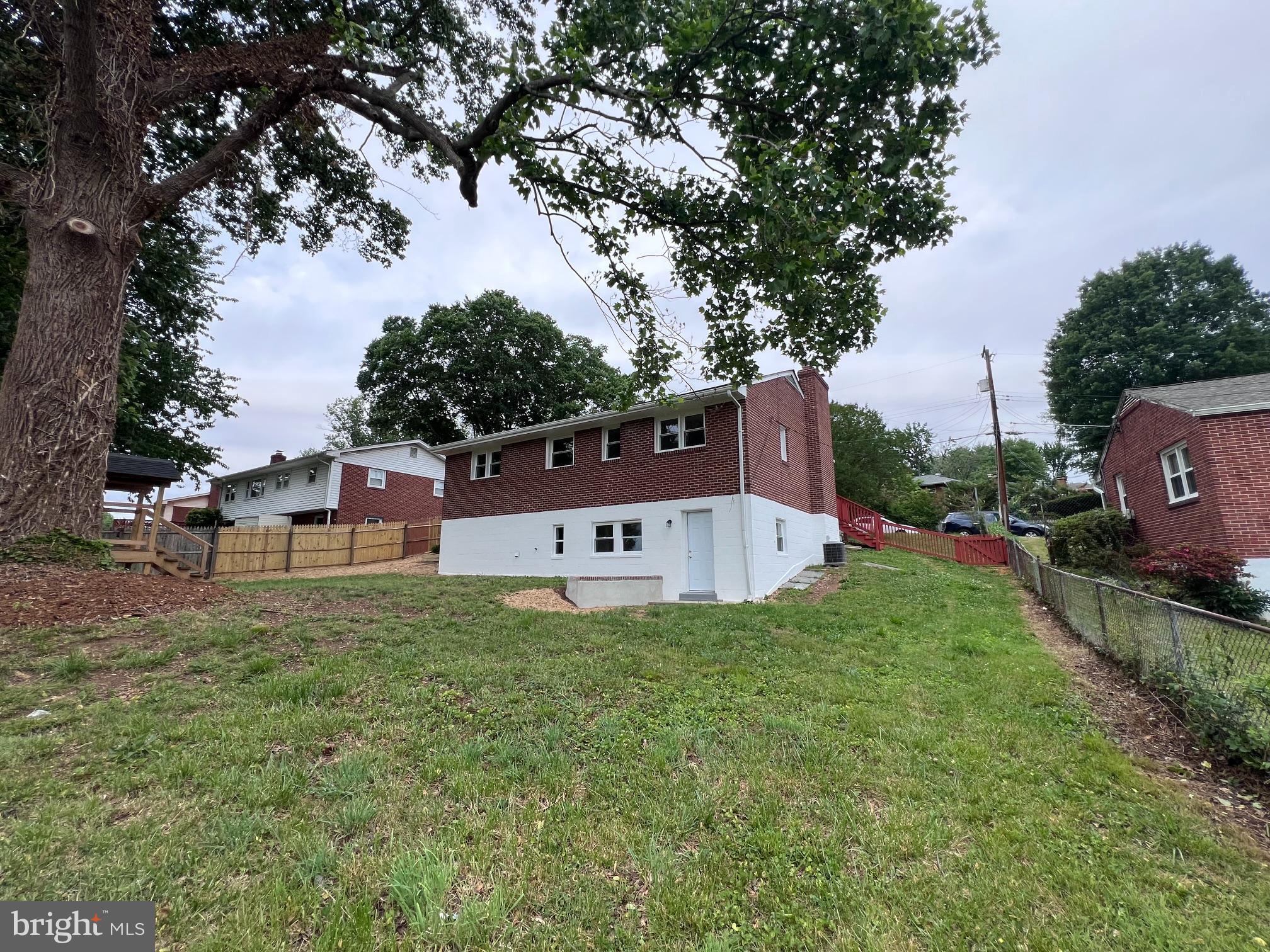 MURRAY HILL - Residential