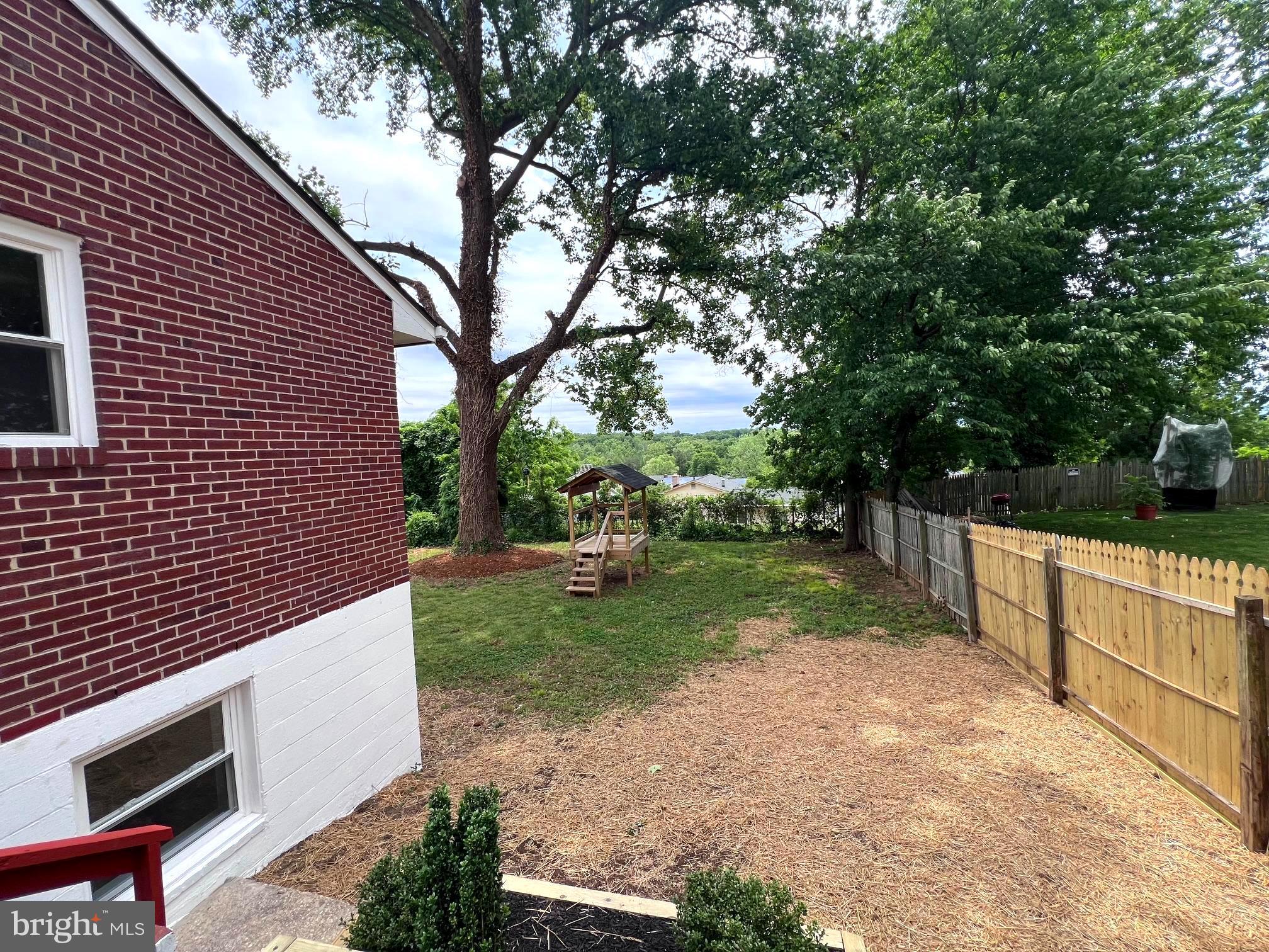 MURRAY HILL - Residential
