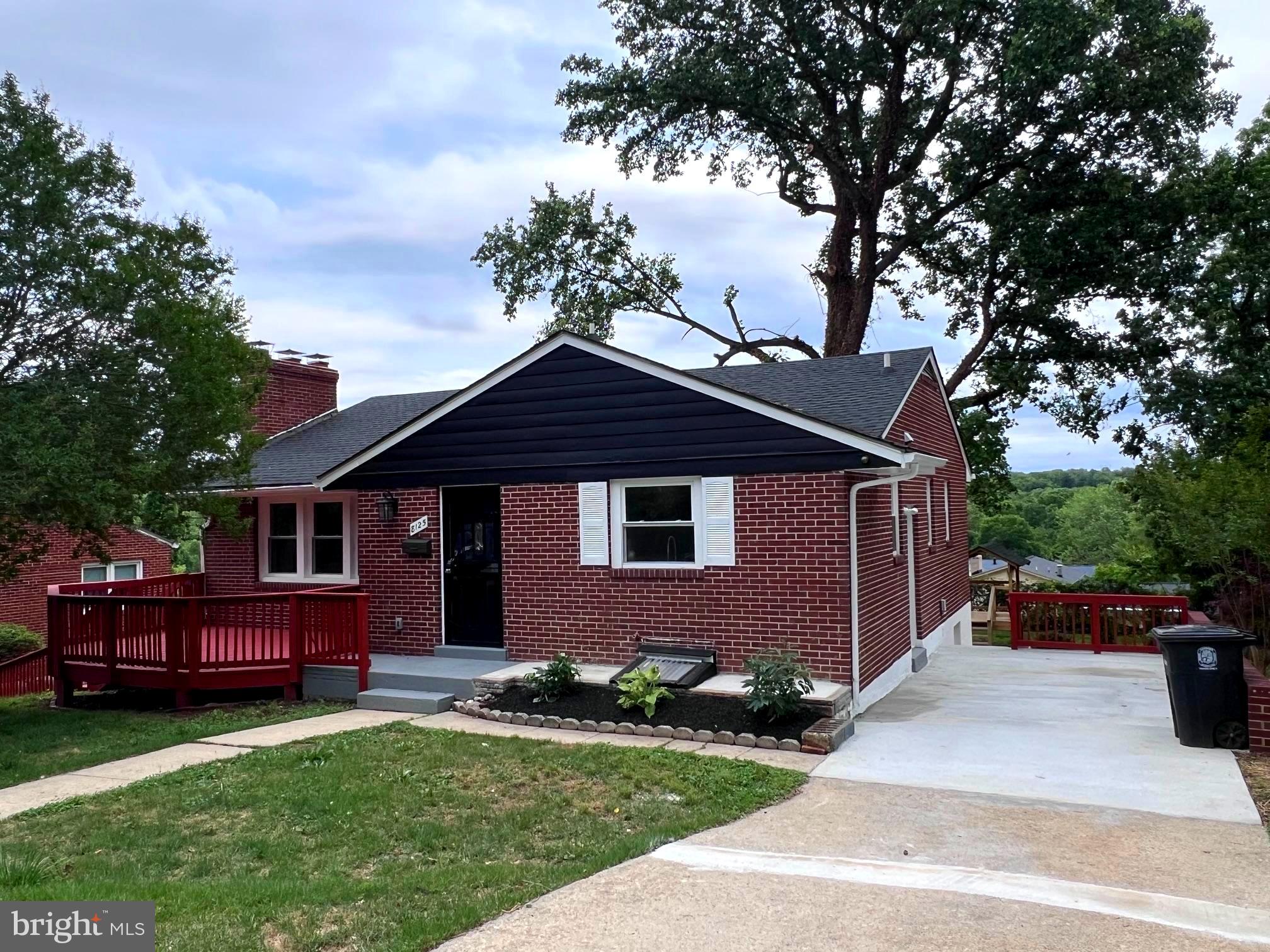 MURRAY HILL - Residential