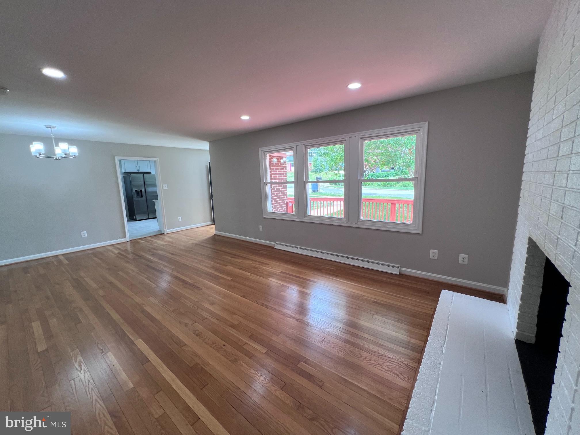 MURRAY HILL - Residential