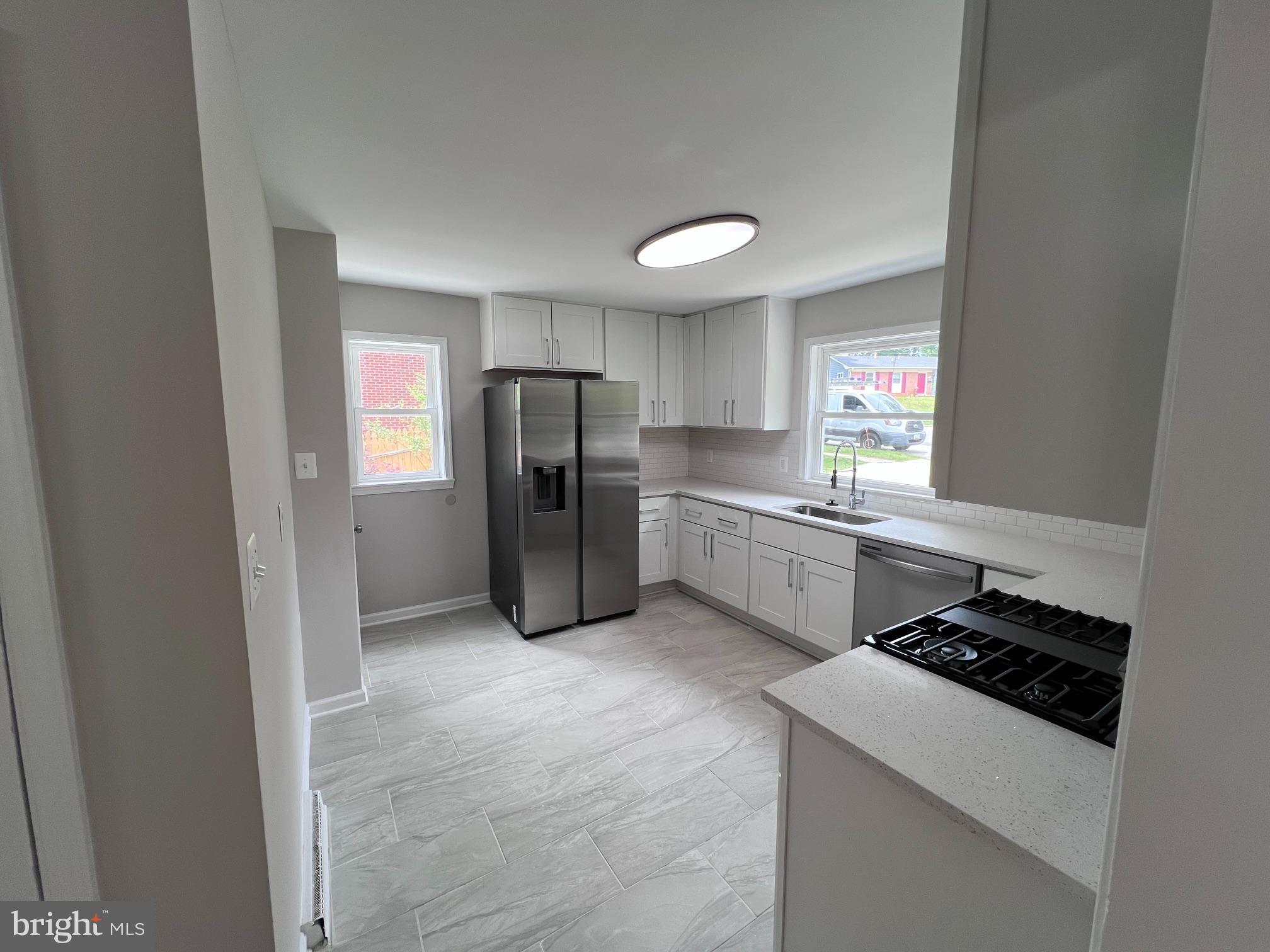 MURRAY HILL - Residential