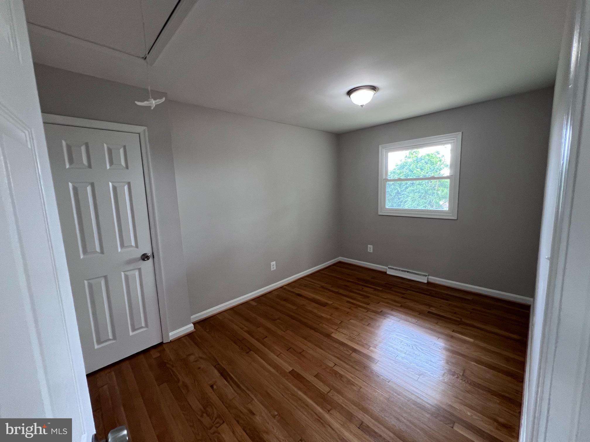 MURRAY HILL - Residential