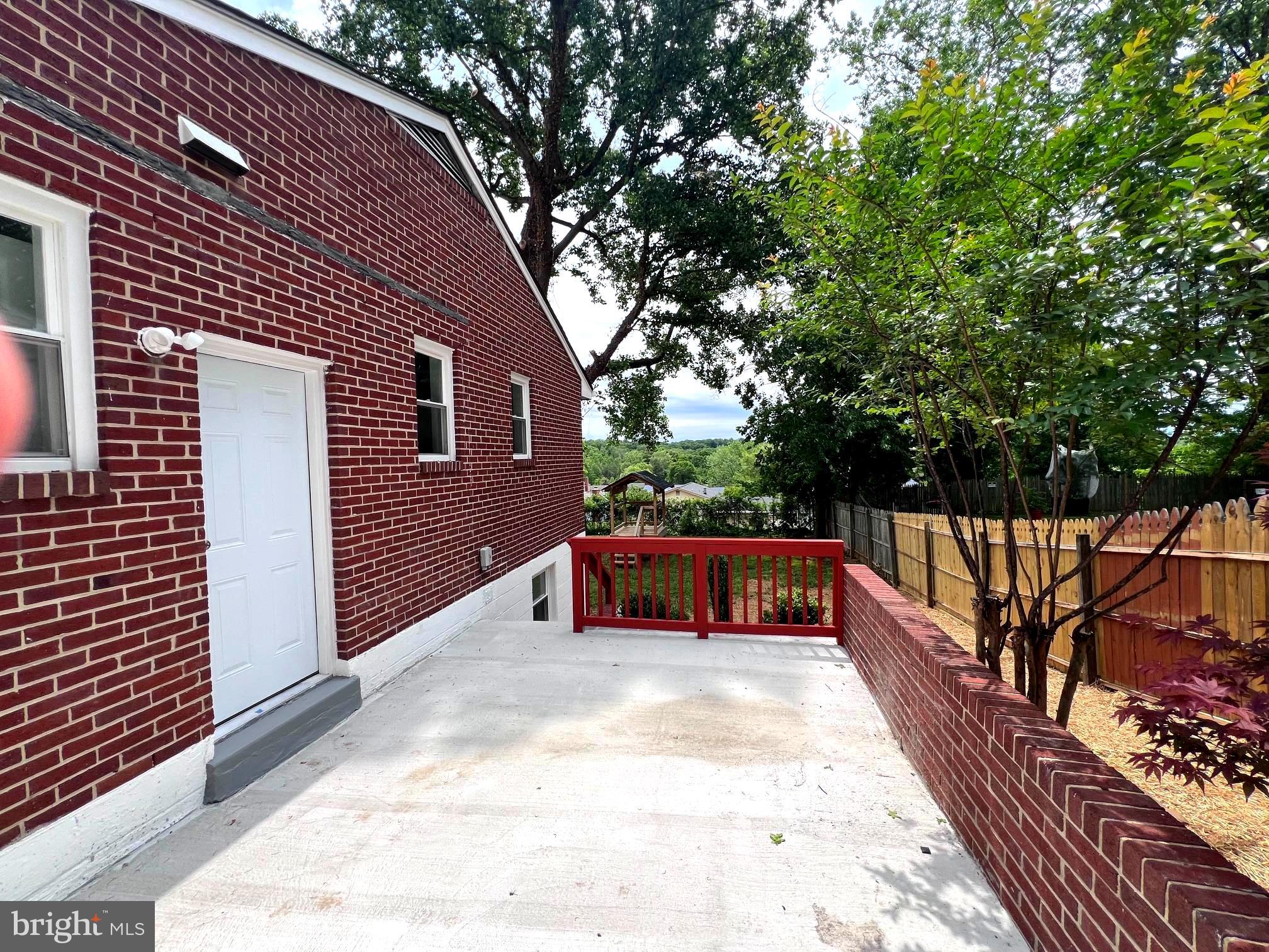 MURRAY HILL - Residential