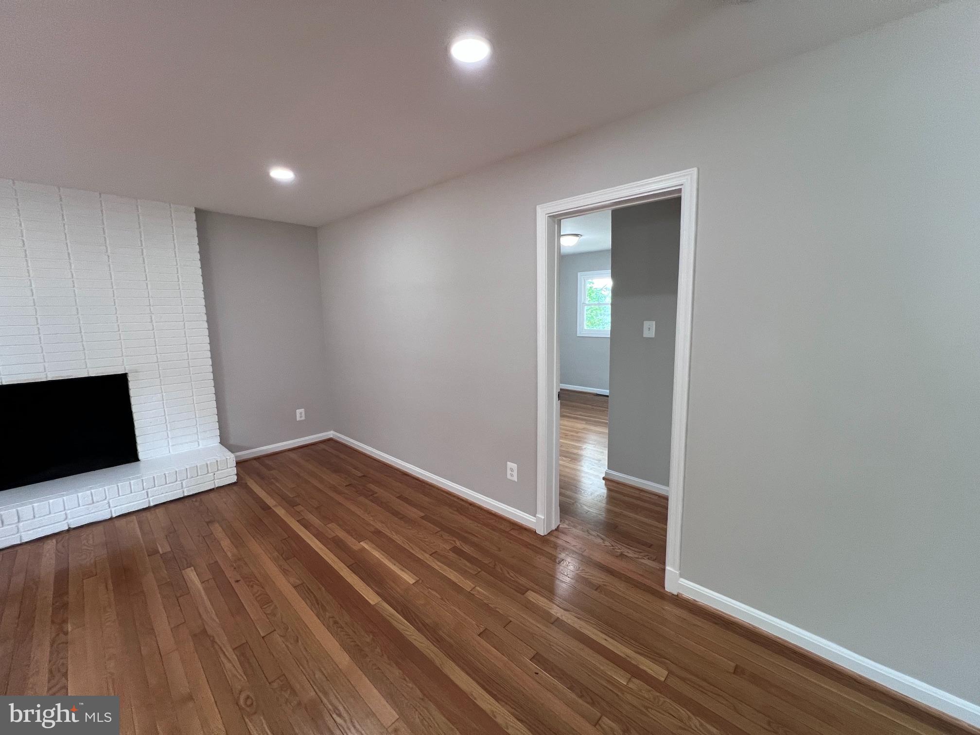 MURRAY HILL - Residential