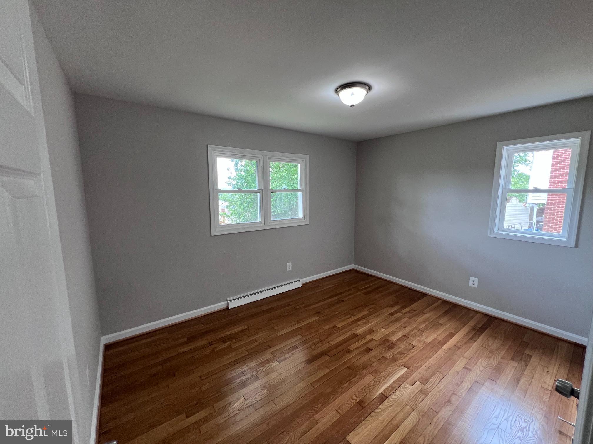 MURRAY HILL - Residential