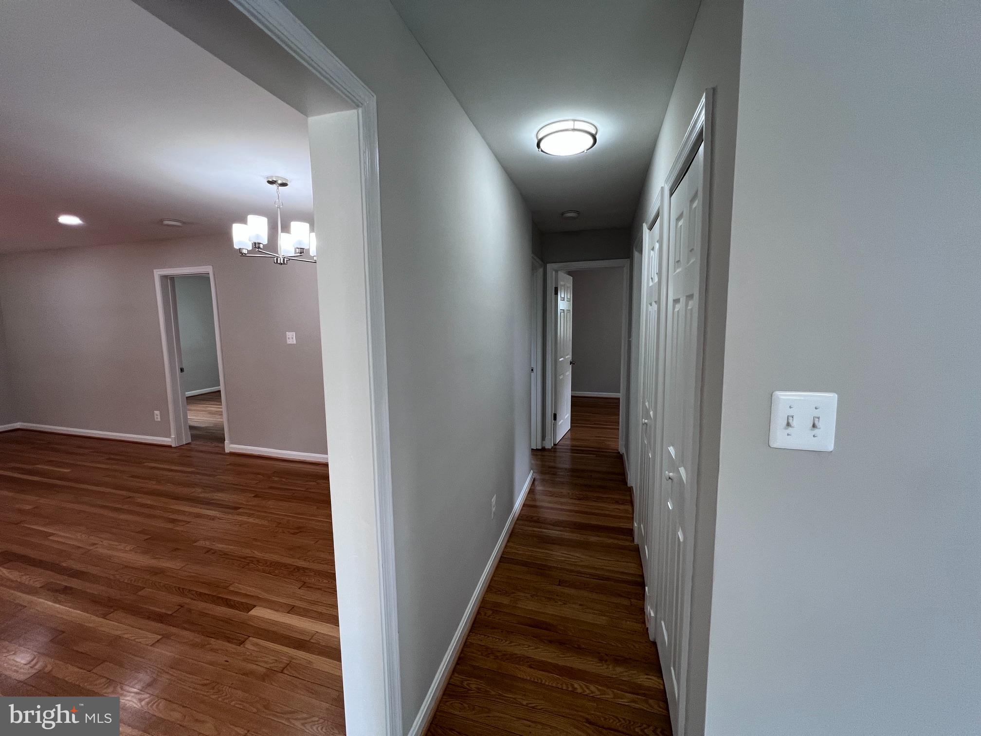 MURRAY HILL - Residential