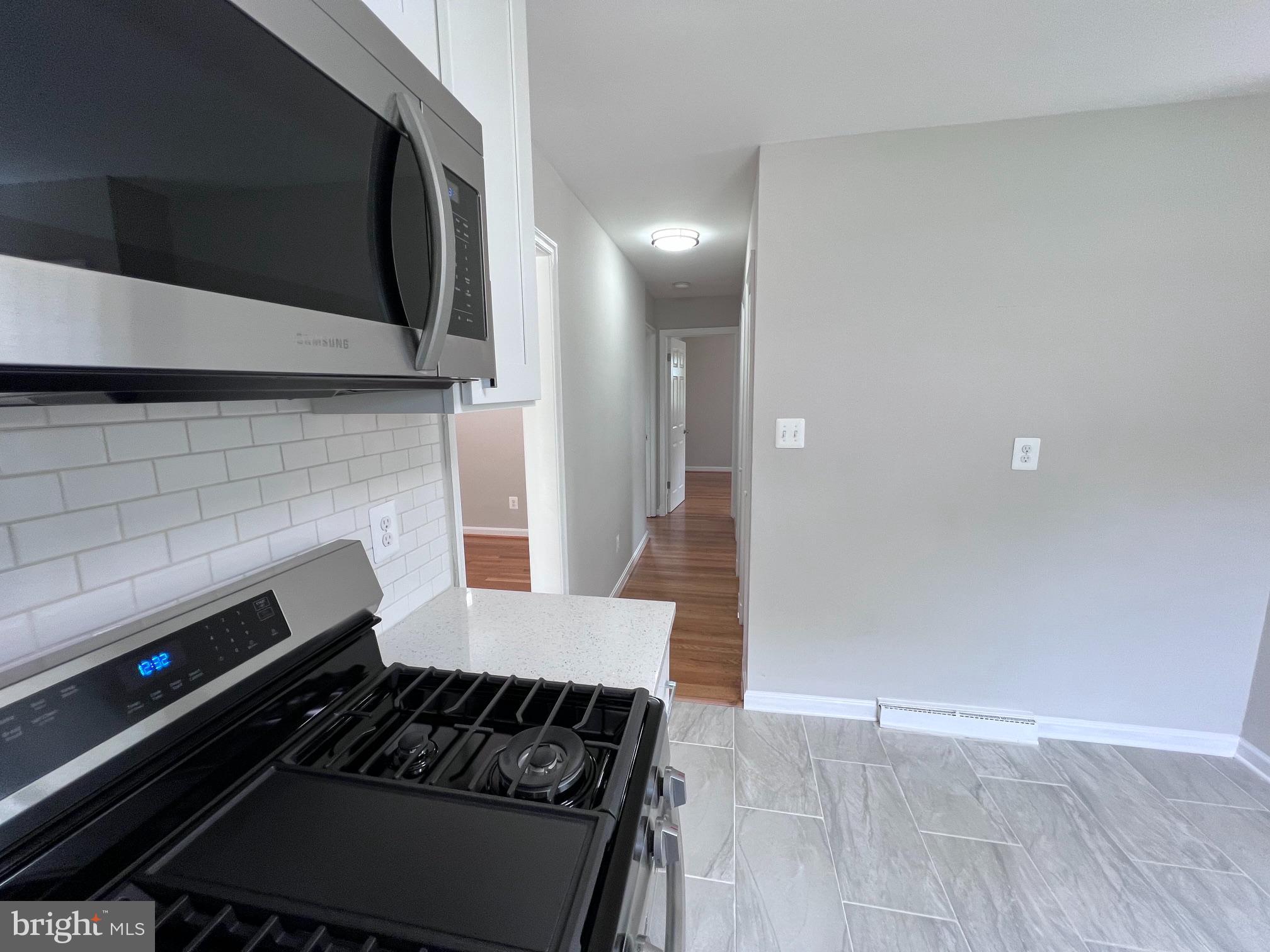 MURRAY HILL - Residential