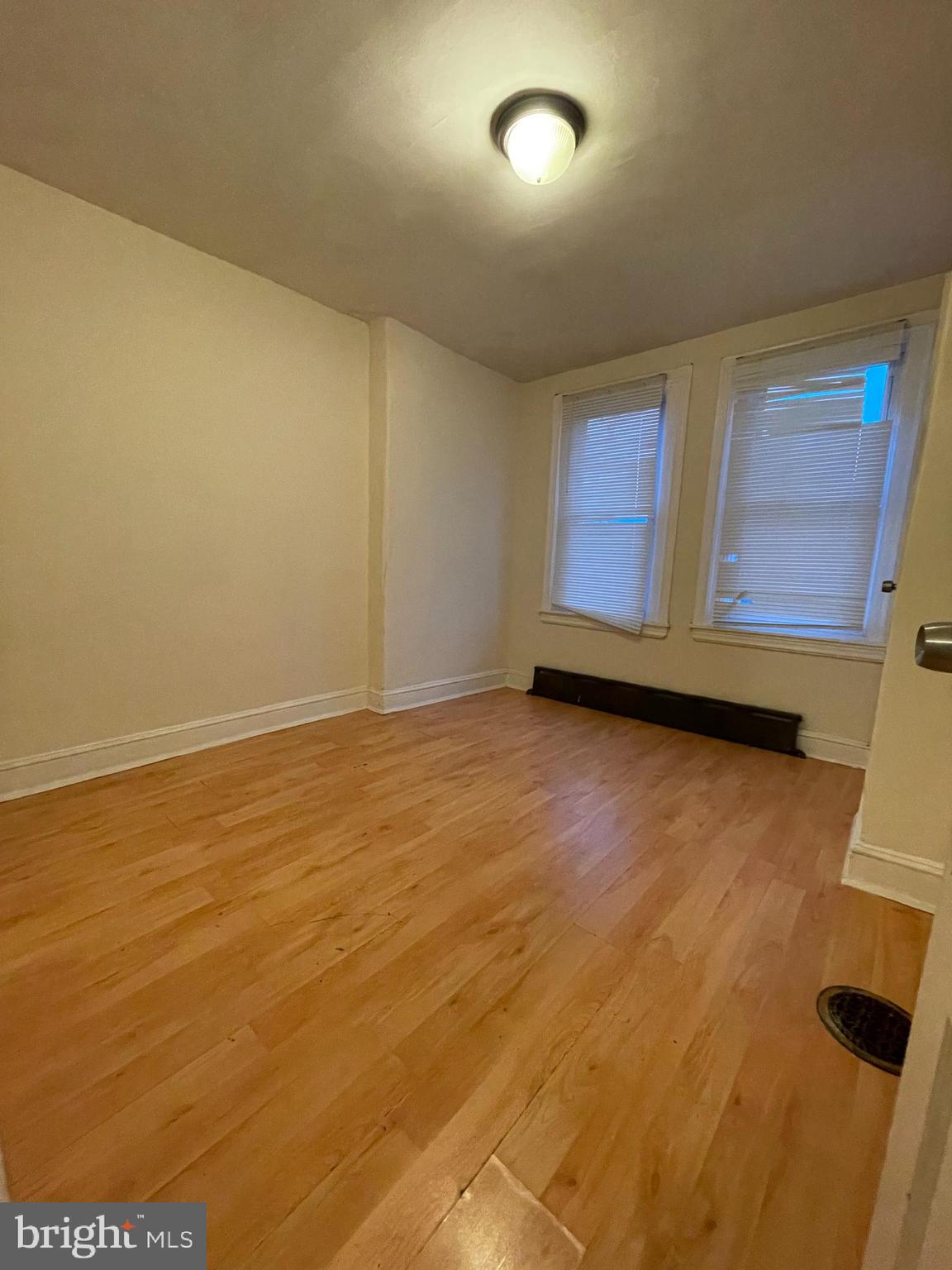 KENSINGTON - Residential Lease