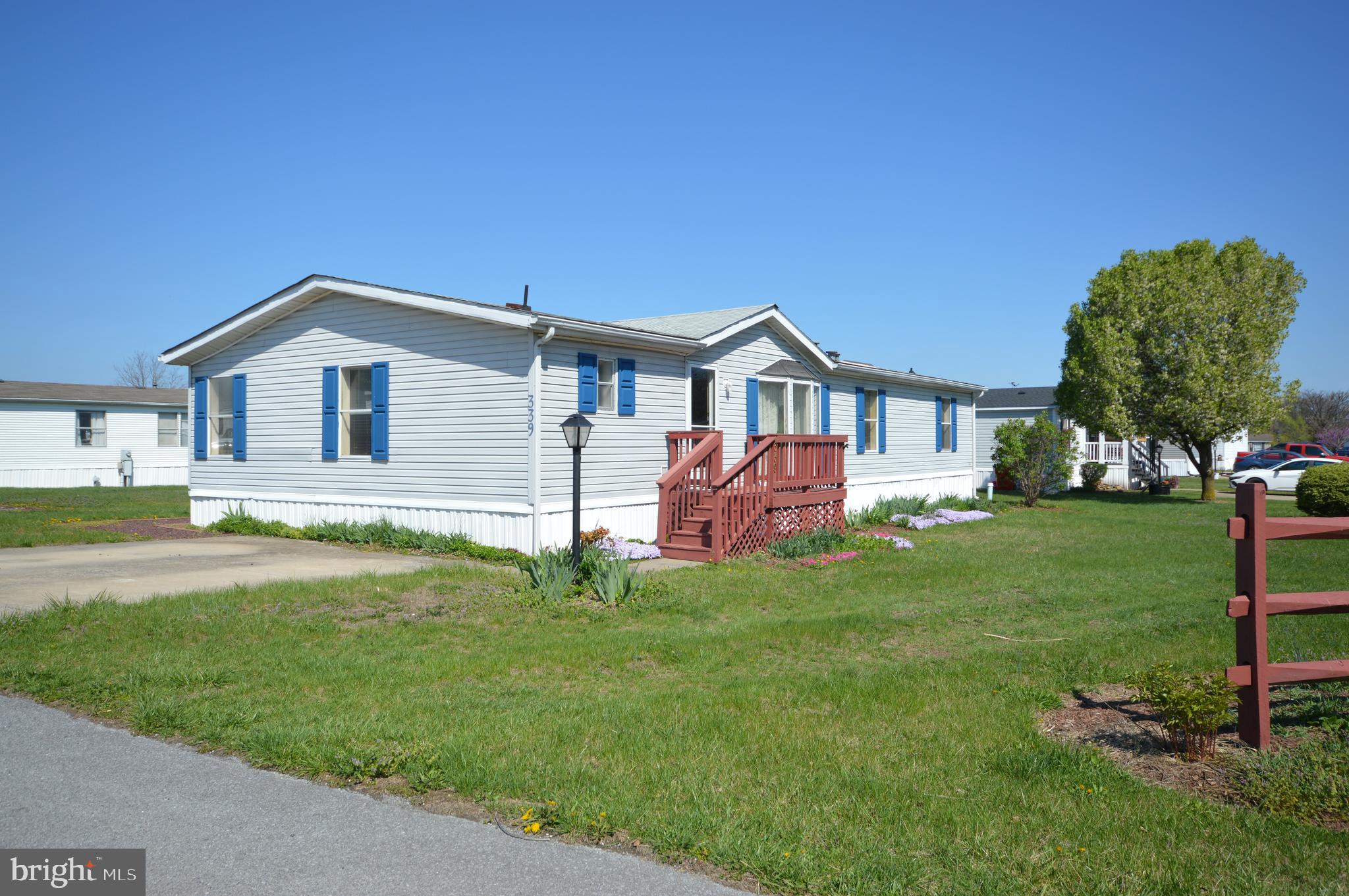 MIDDLE CREEK VILLAGE - Residential