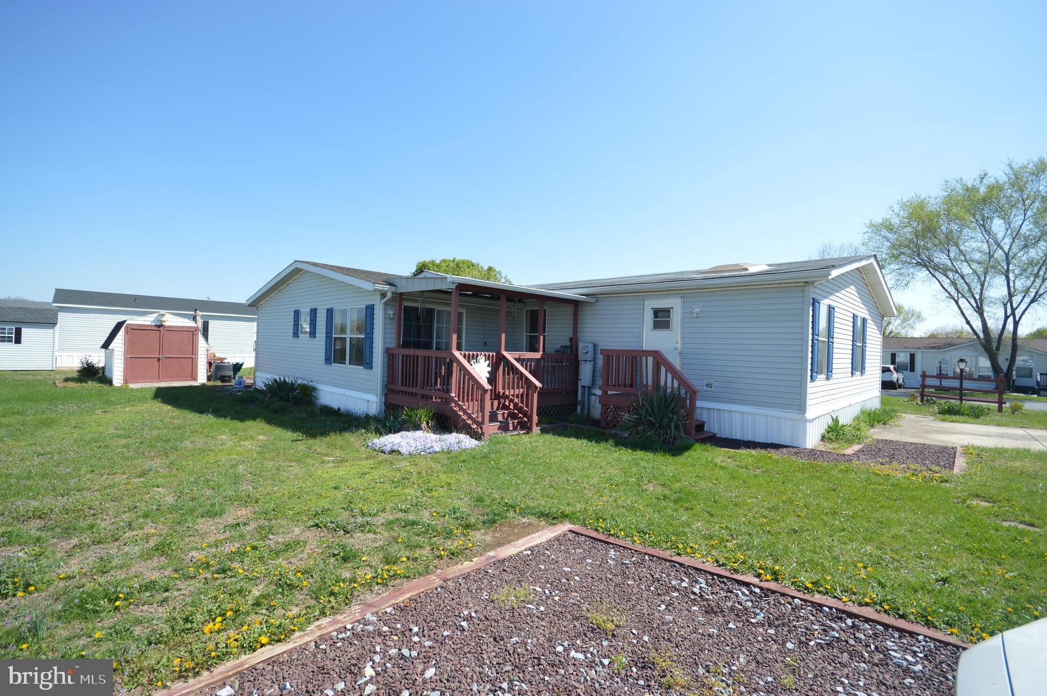 MIDDLE CREEK VILLAGE - Residential