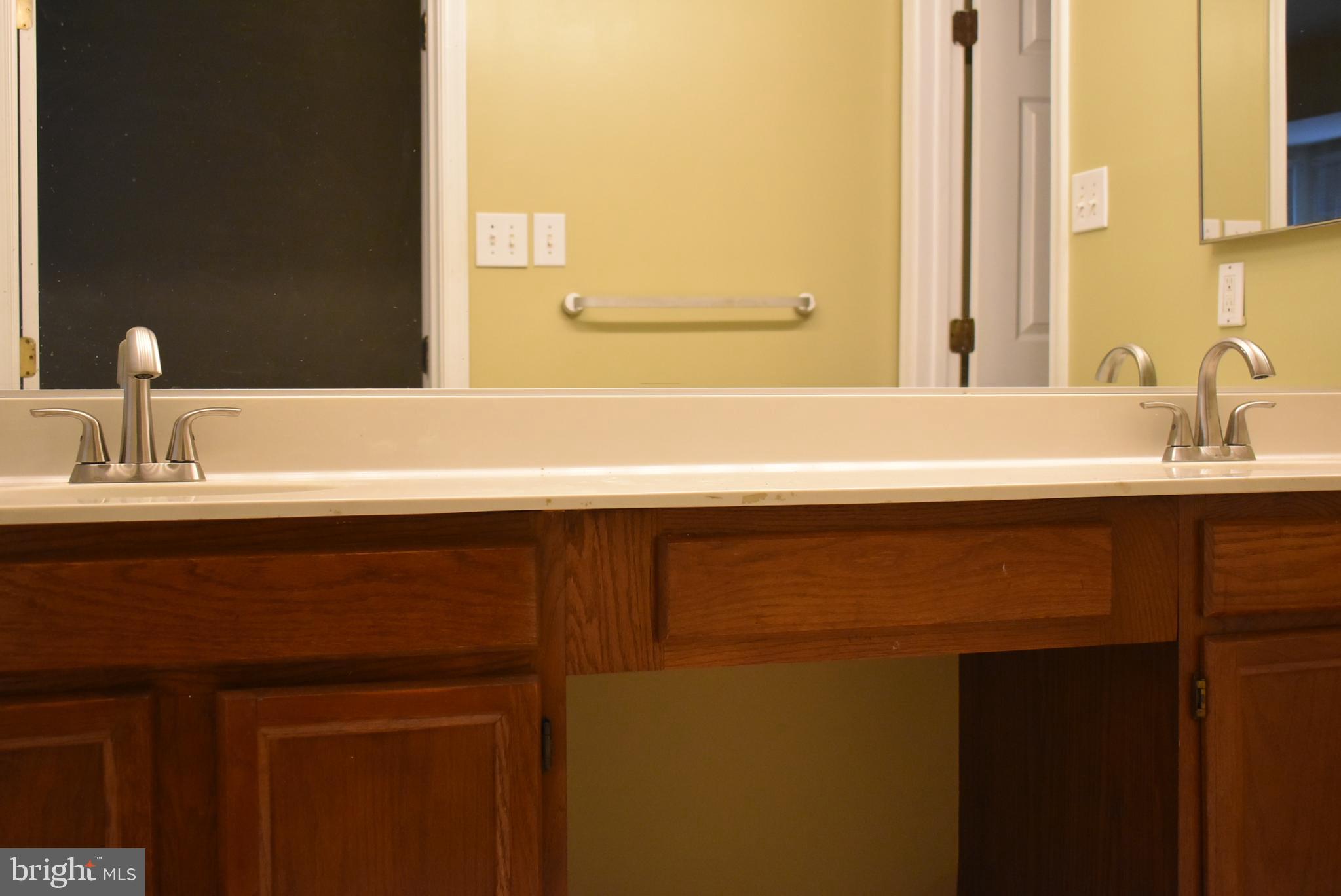 FAIRLAND TOWNS - Residential Lease