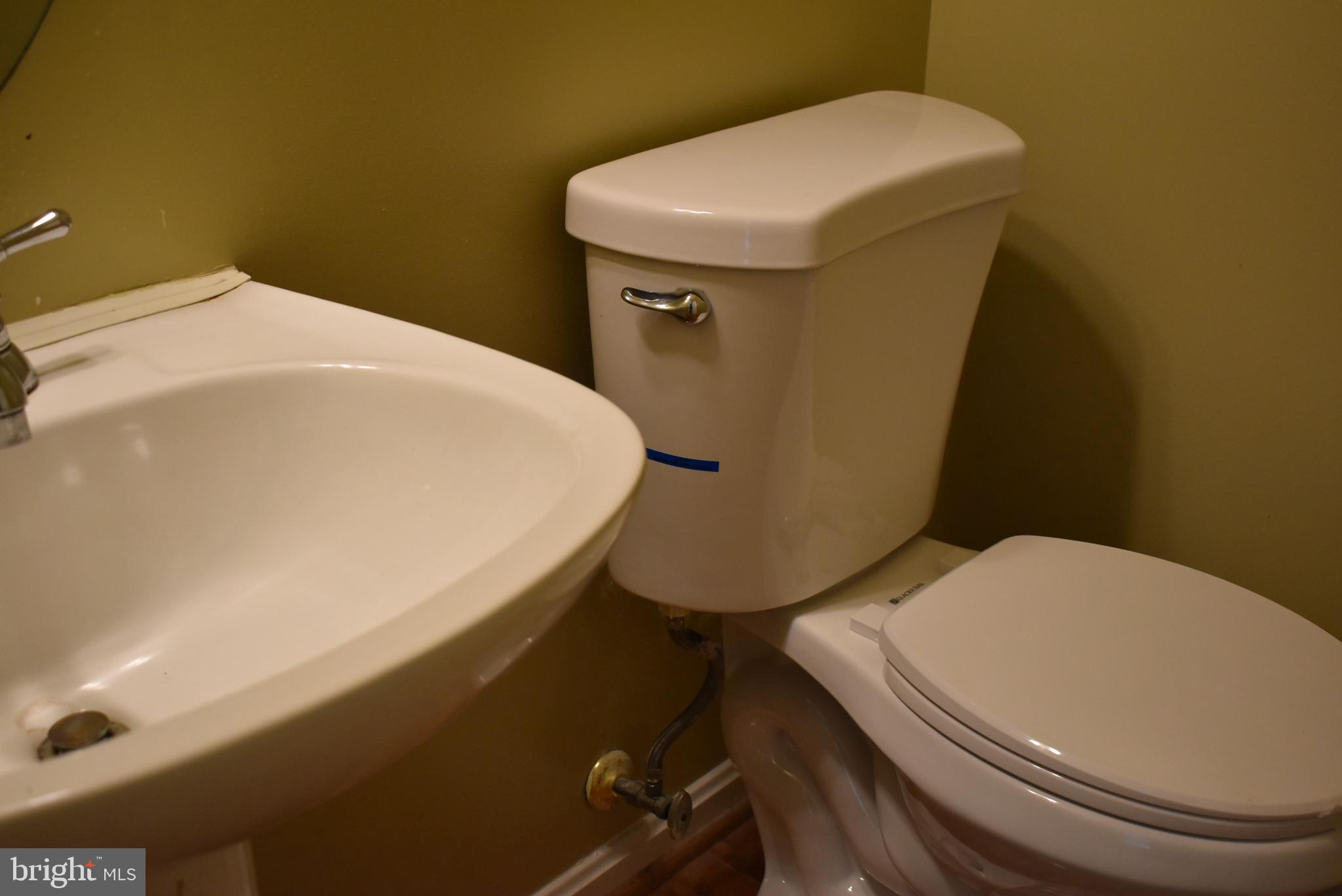 FAIRLAND TOWNS - Residential Lease