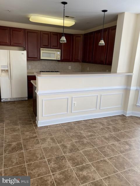 KING FARM VILLAGE - Residential Lease