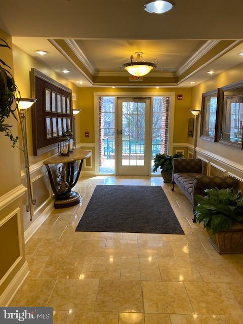 KING FARM VILLAGE - Residential Lease