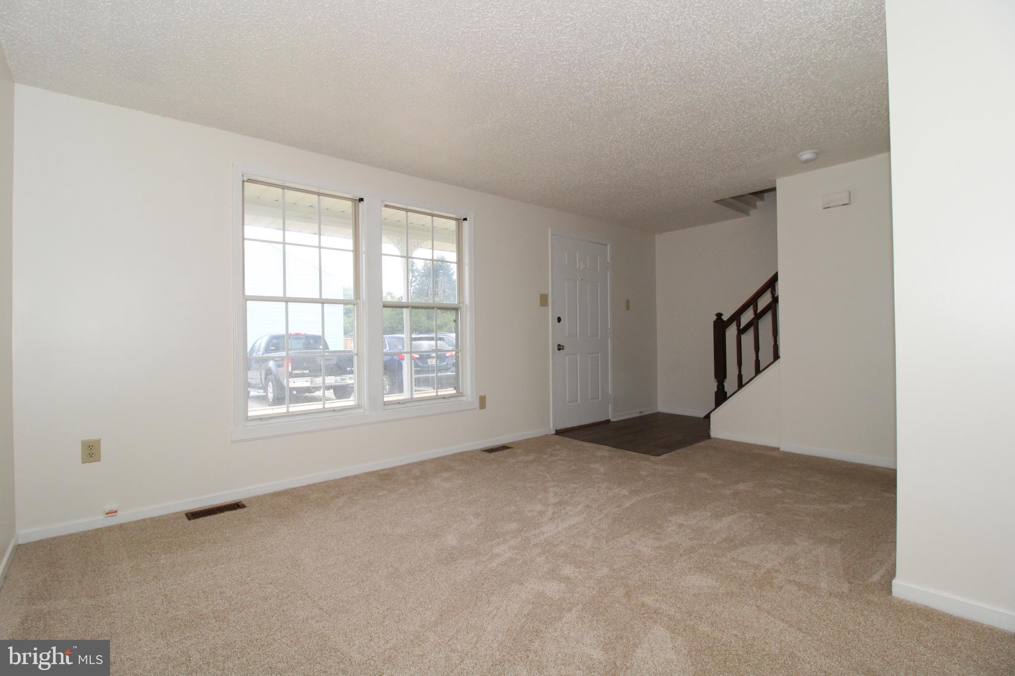 1524 VIOLET DRIVE