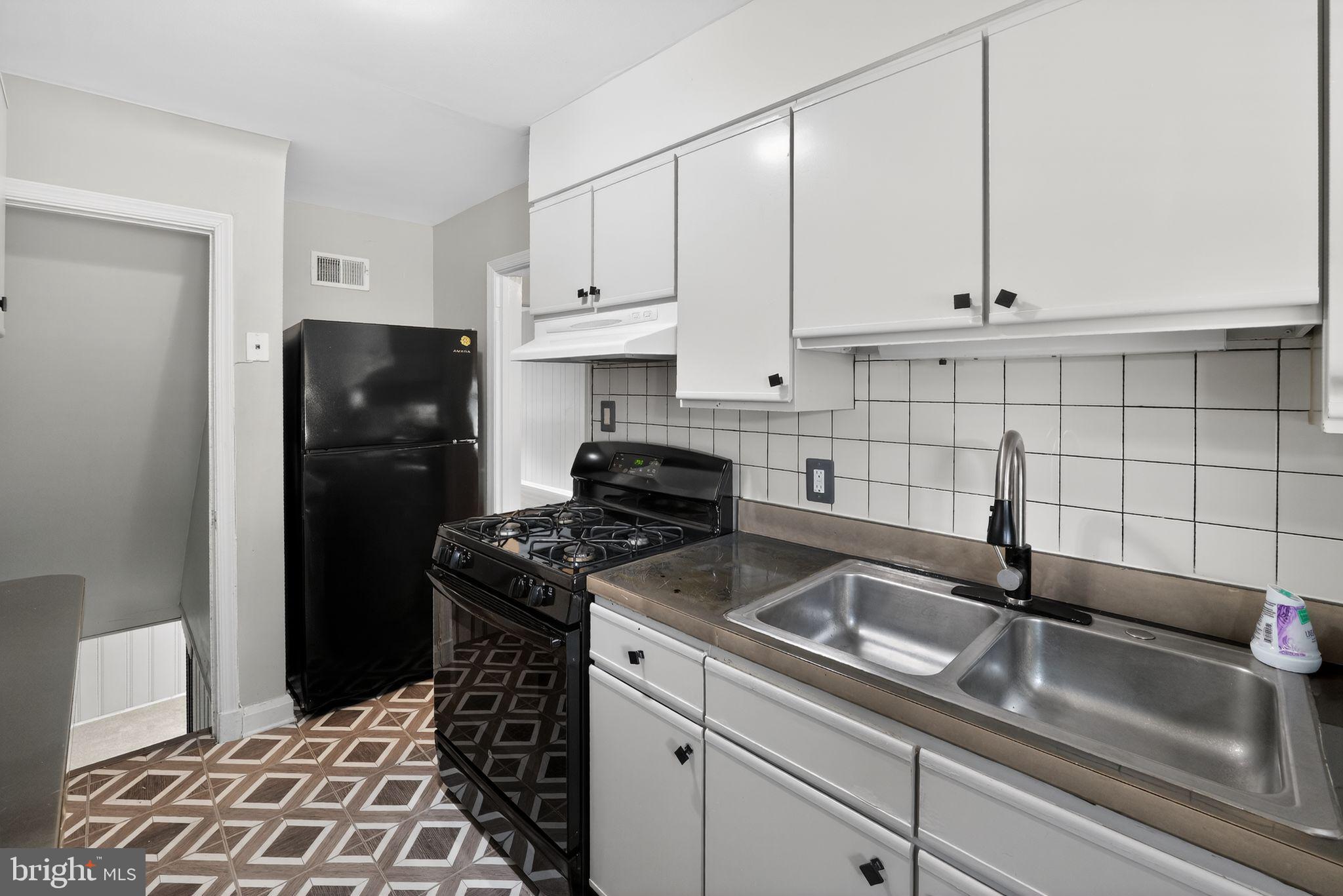 GAYLORD MANOR - Residential