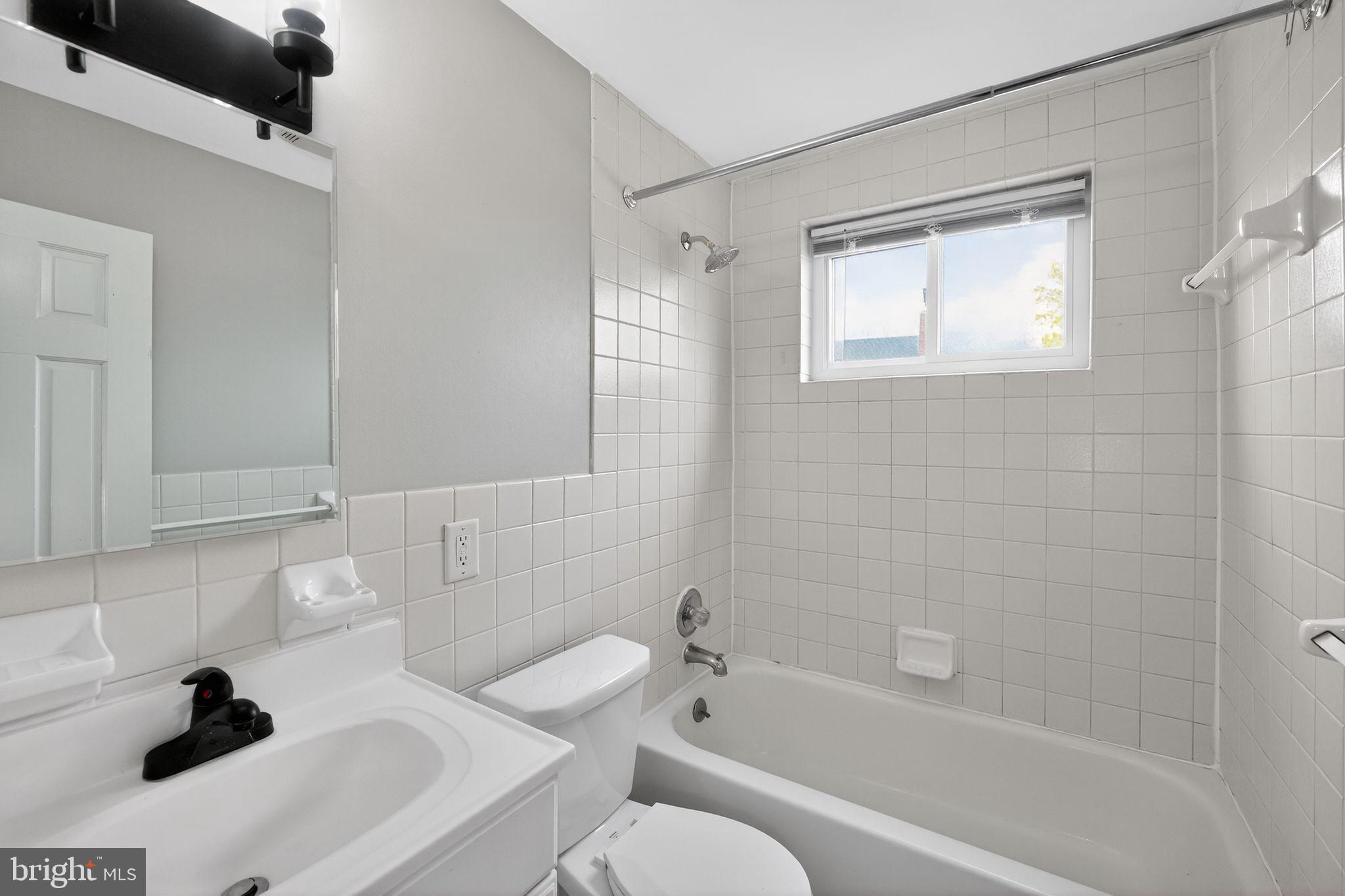 GAYLORD MANOR - Residential