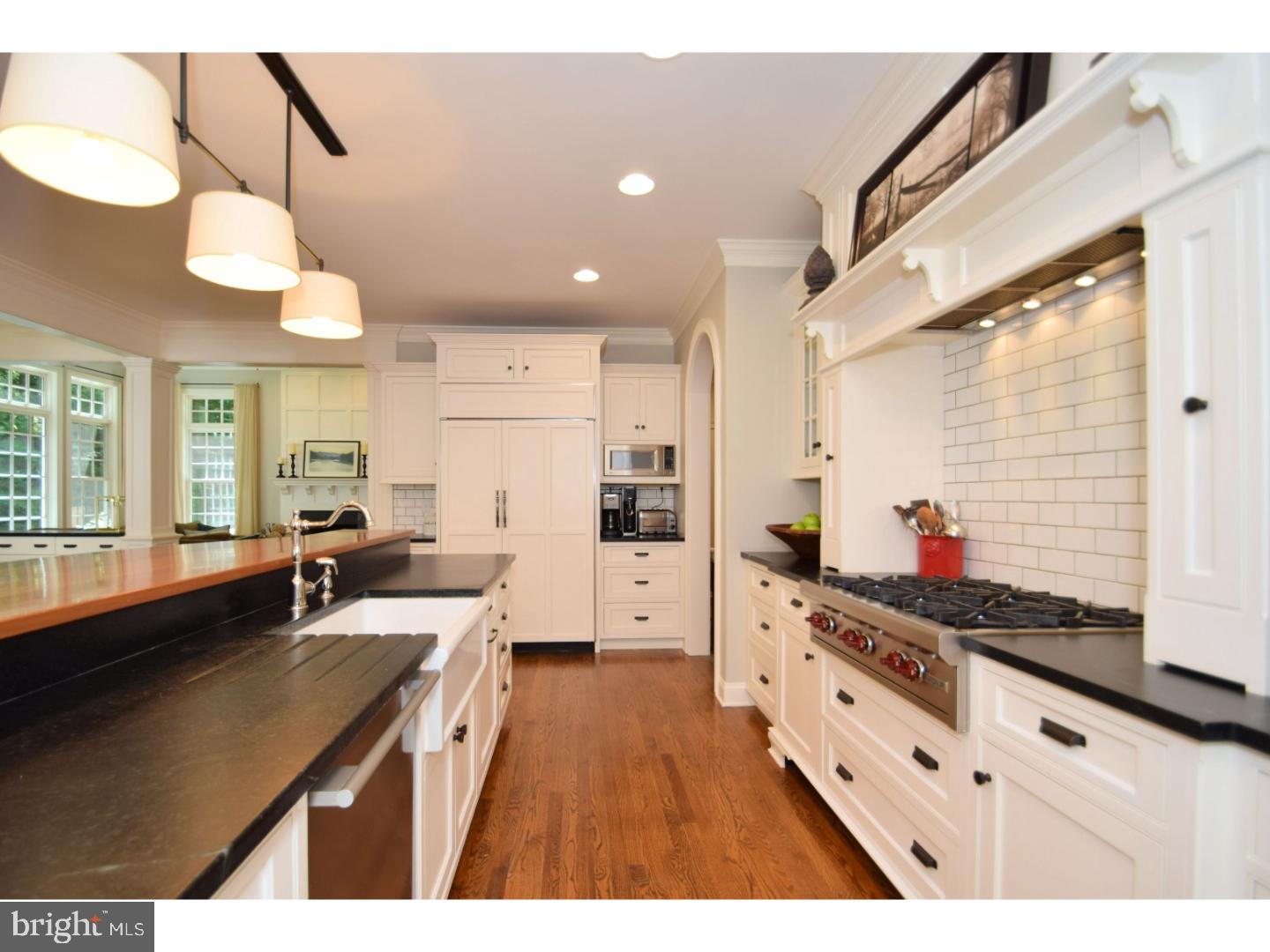 STONE MOUNT @ JERI - Residential