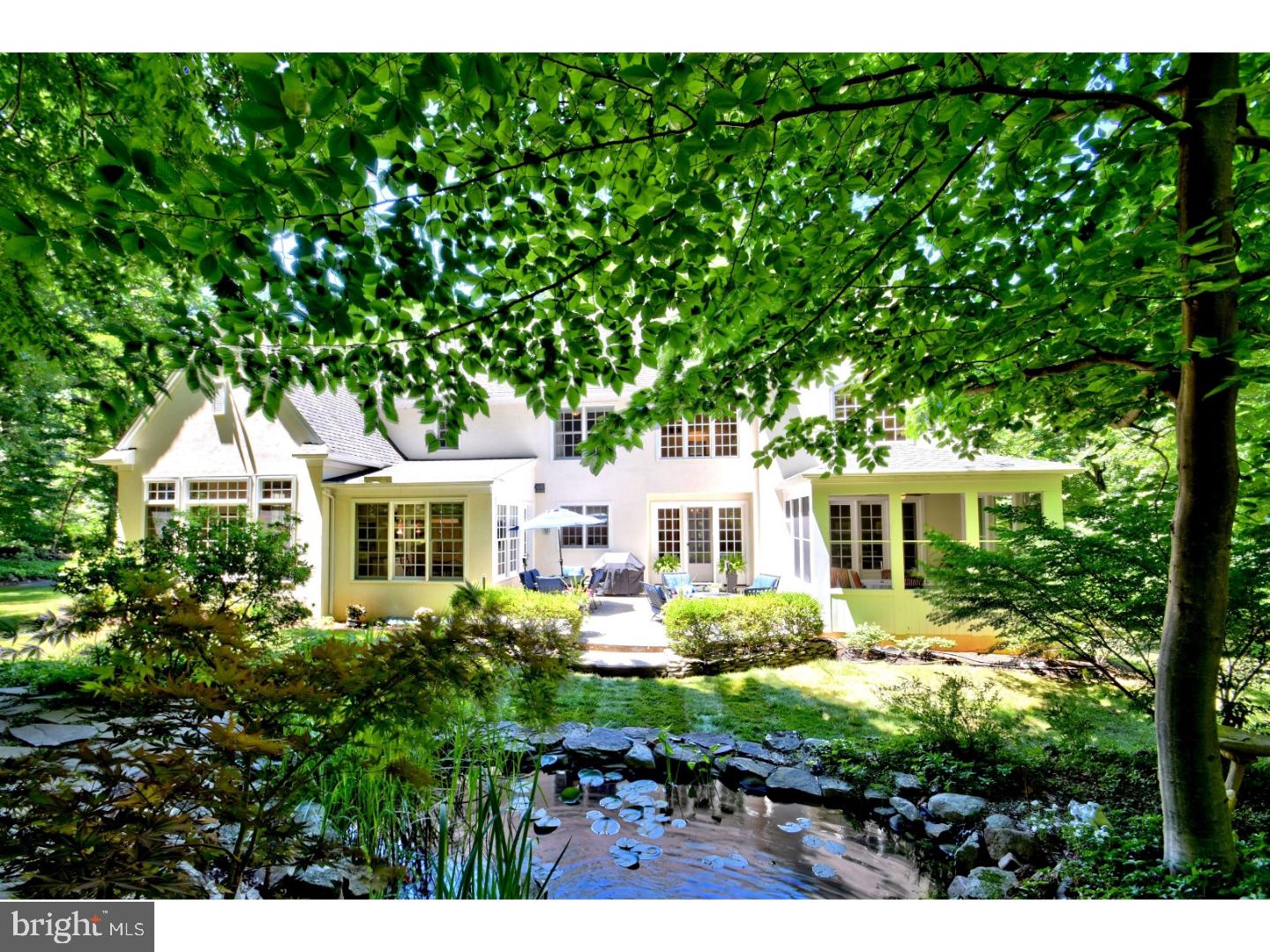 STONE MOUNT @ JERI - Residential