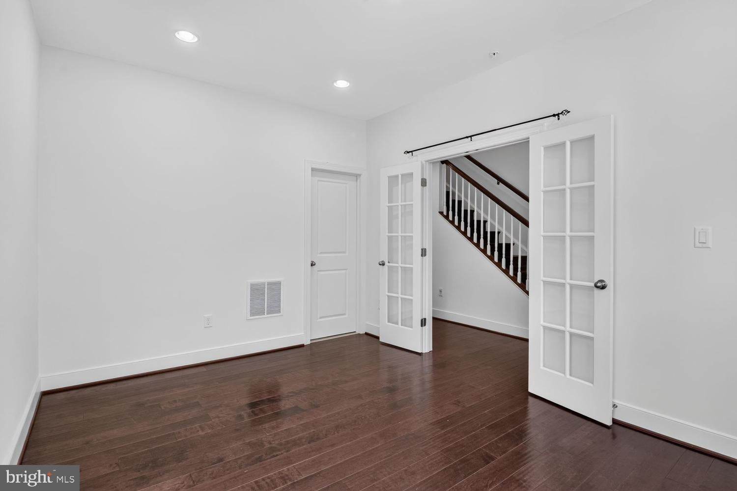 27 FAIRBANKS DRIVE