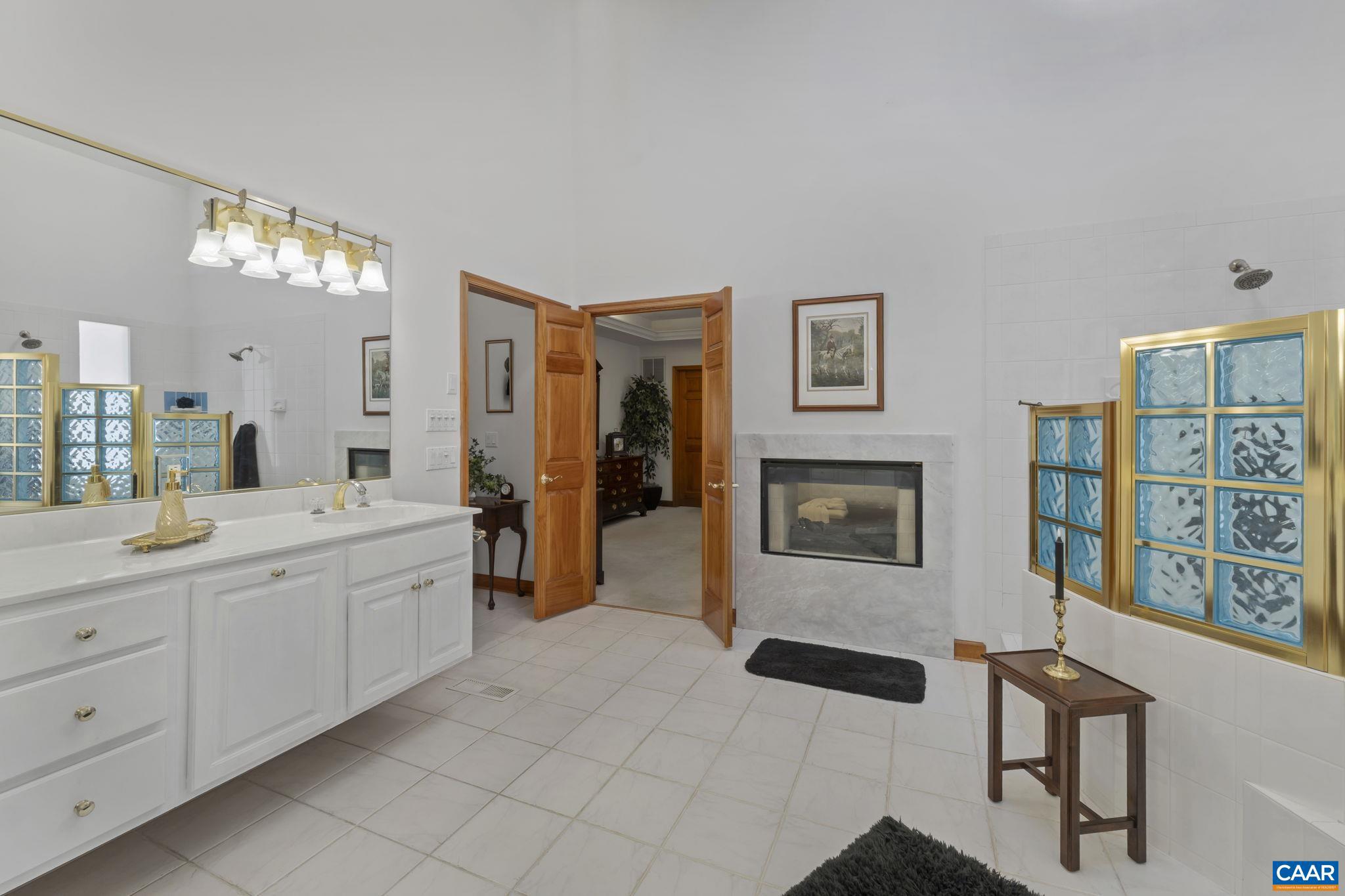 BROKEN ISLAND - Residential