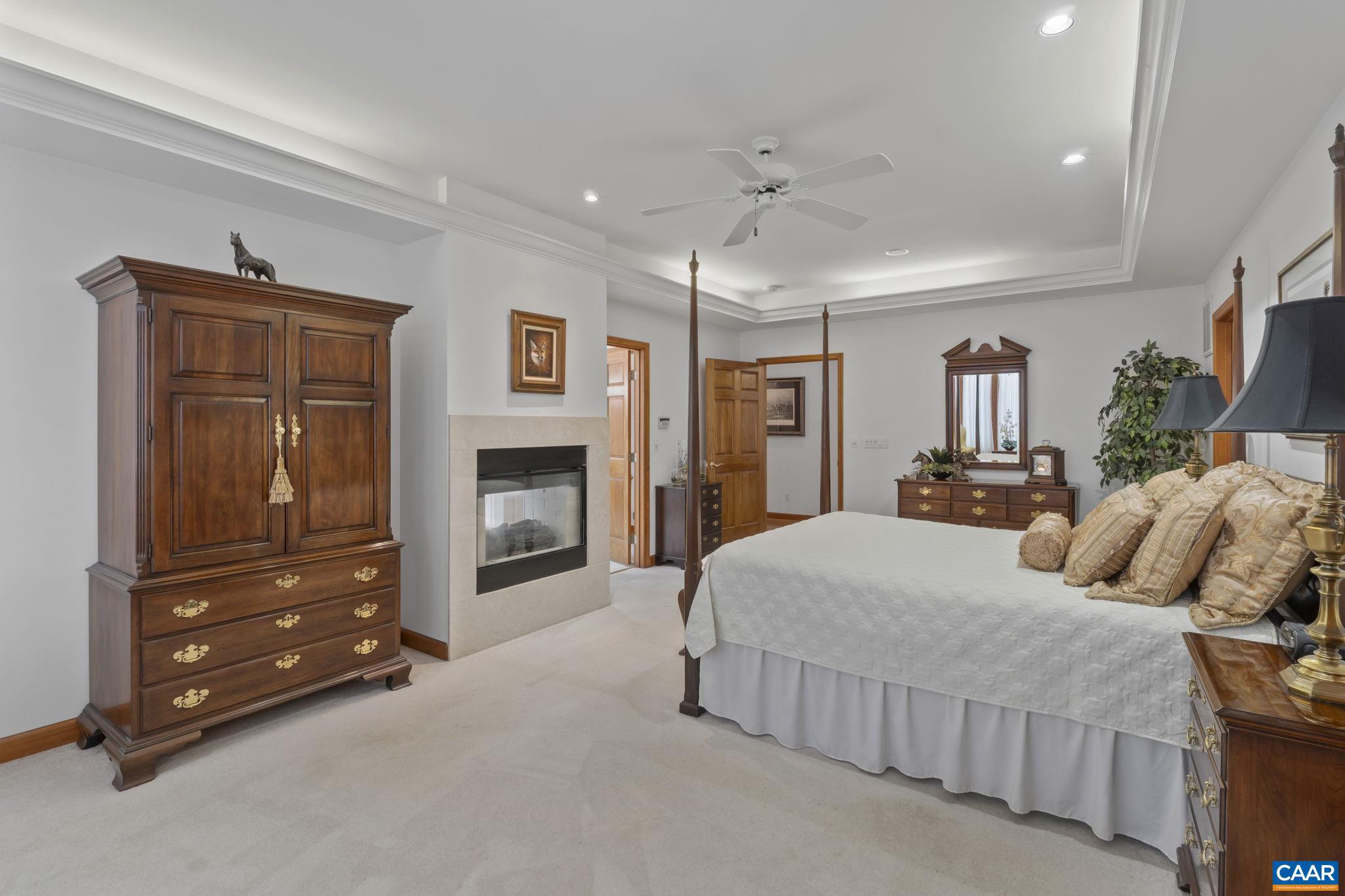 BROKEN ISLAND - Residential