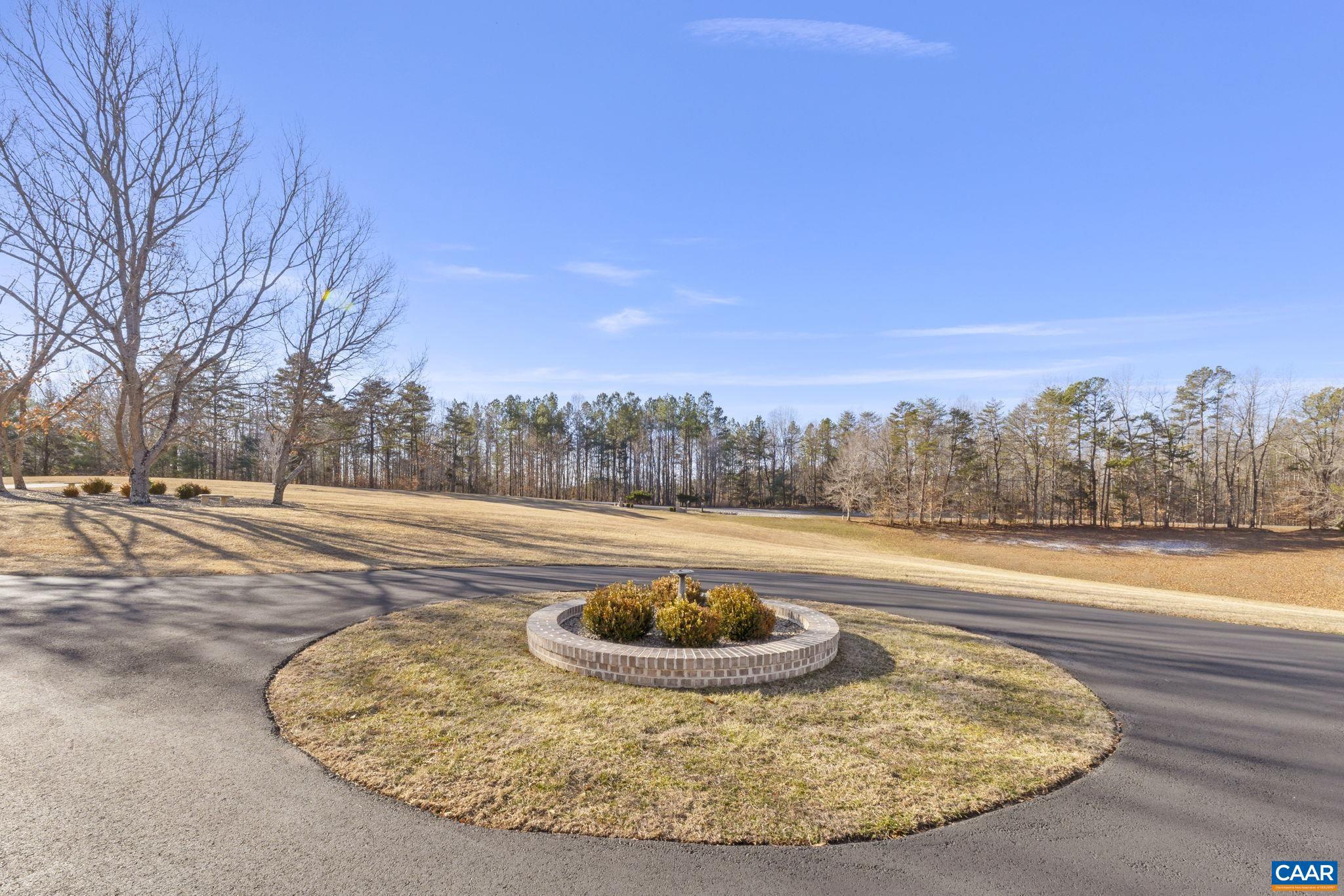 BROKEN ISLAND - Residential