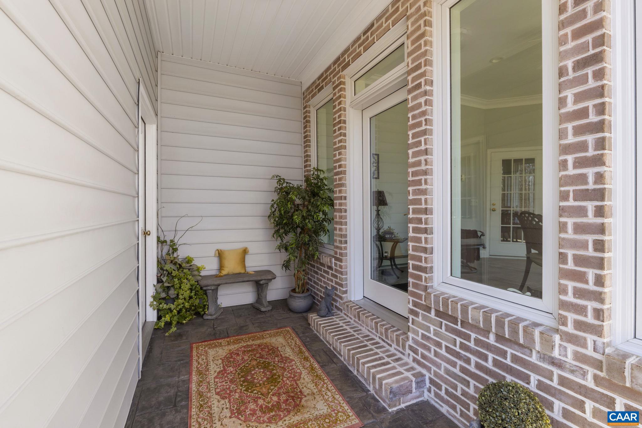 BROKEN ISLAND - Residential