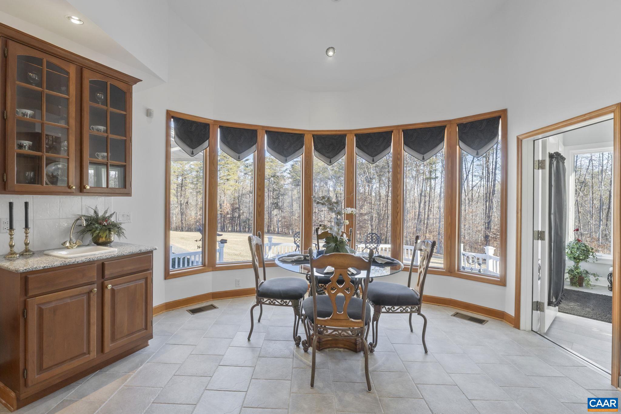 BROKEN ISLAND - Residential