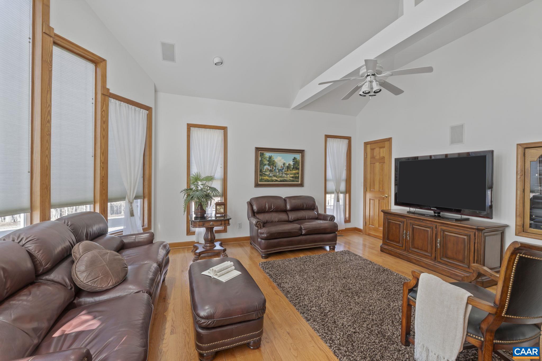 BROKEN ISLAND - Residential