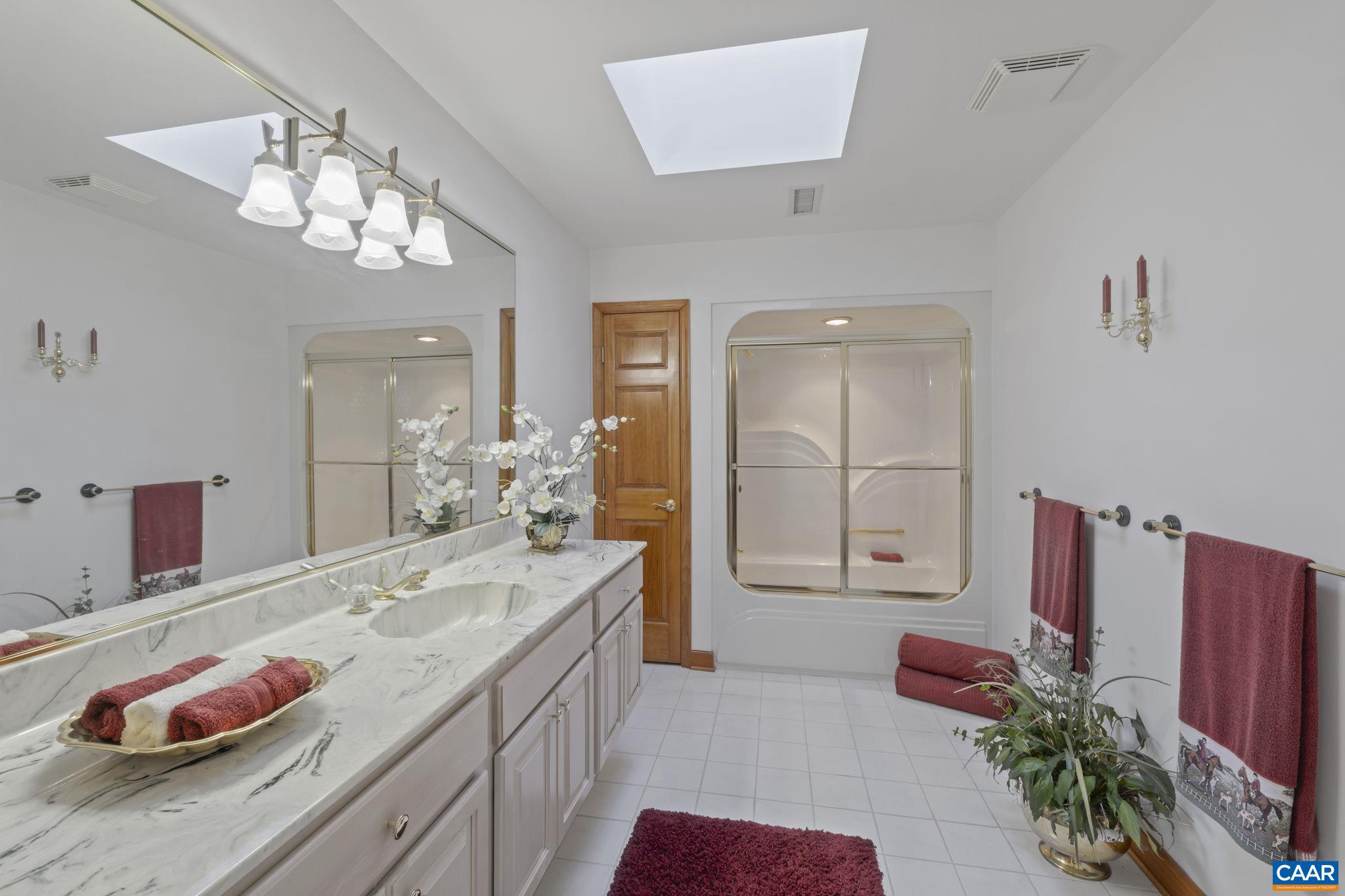 BROKEN ISLAND - Residential