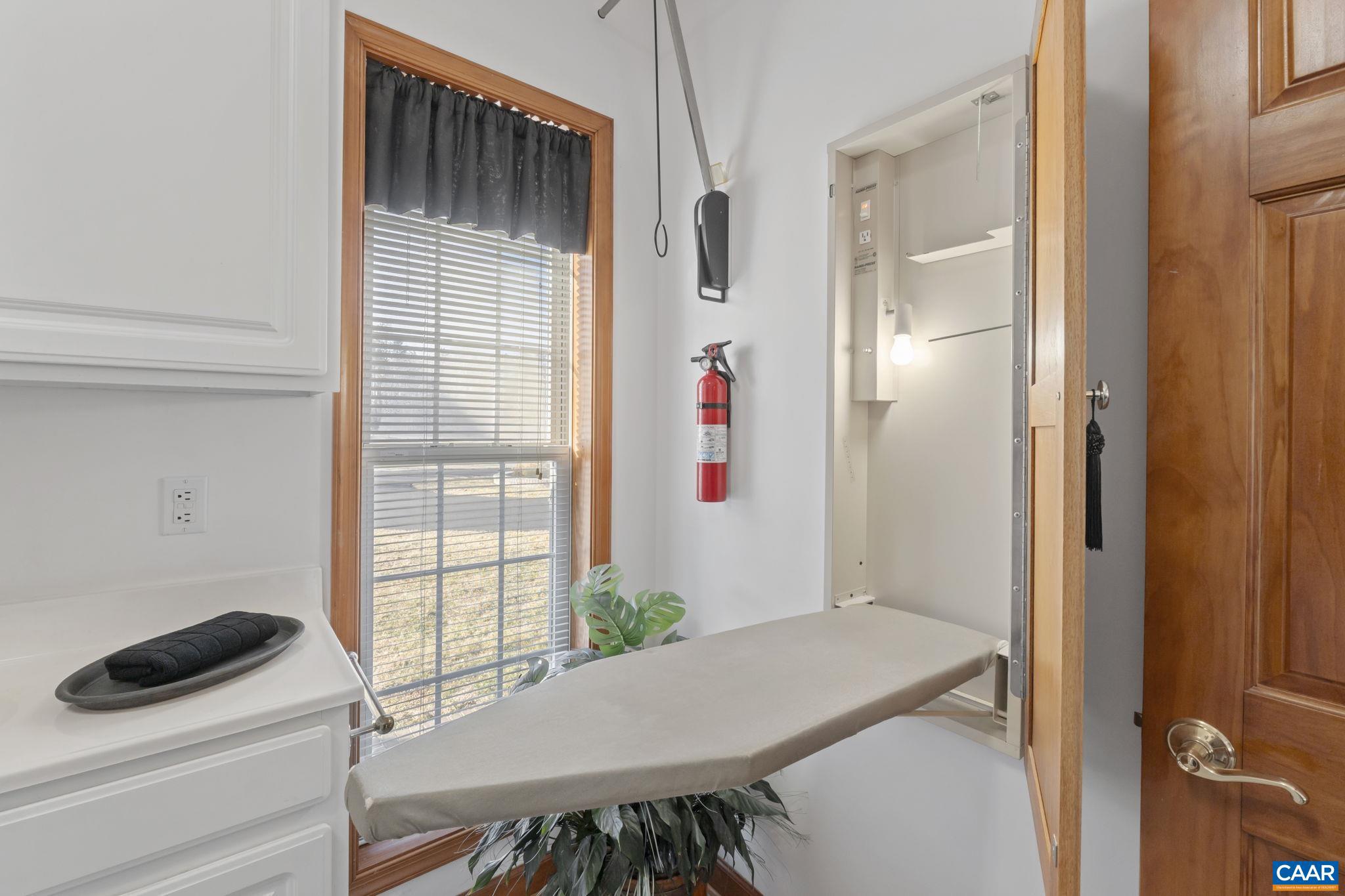 BROKEN ISLAND - Residential