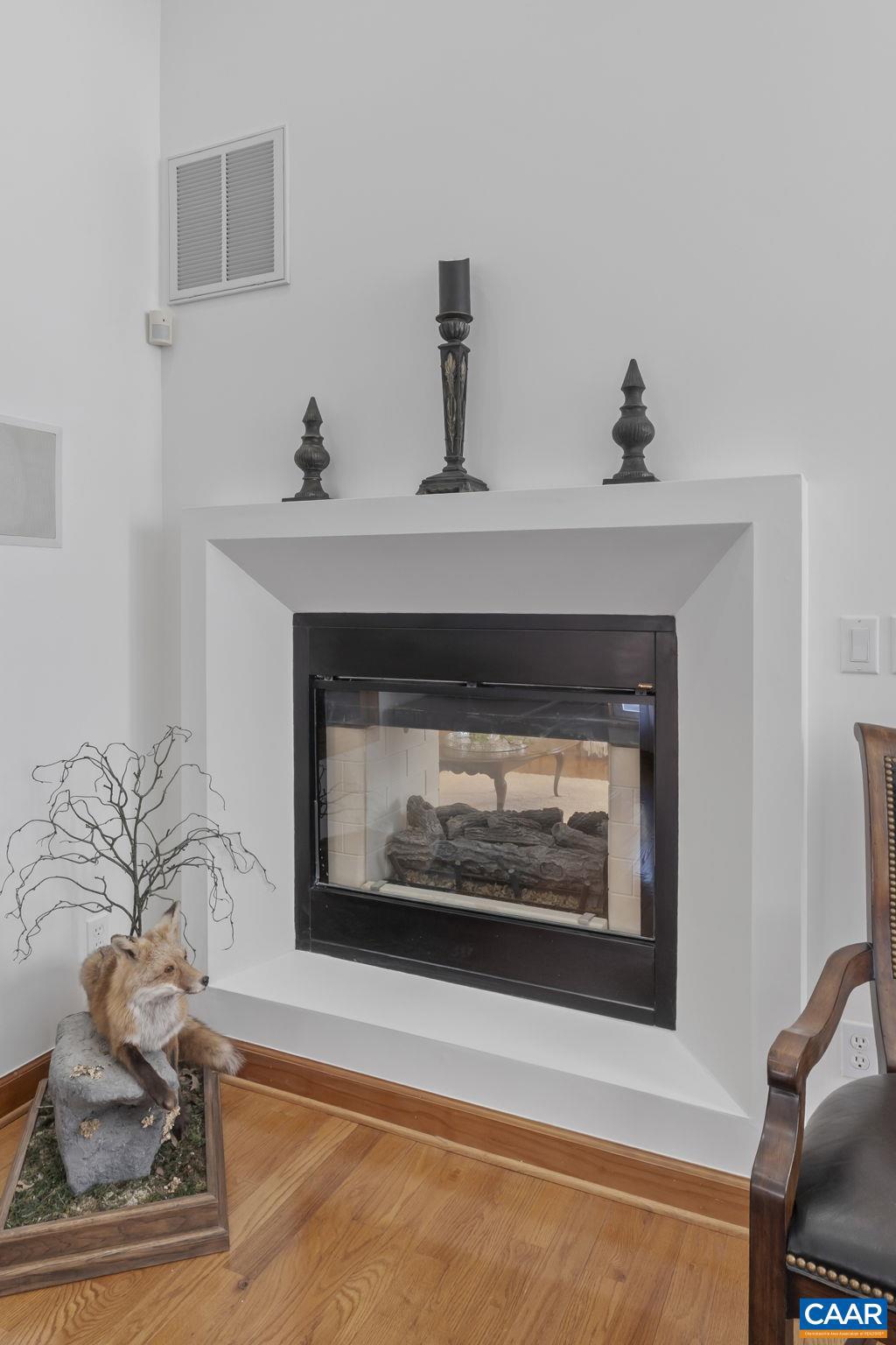 BROKEN ISLAND - Residential