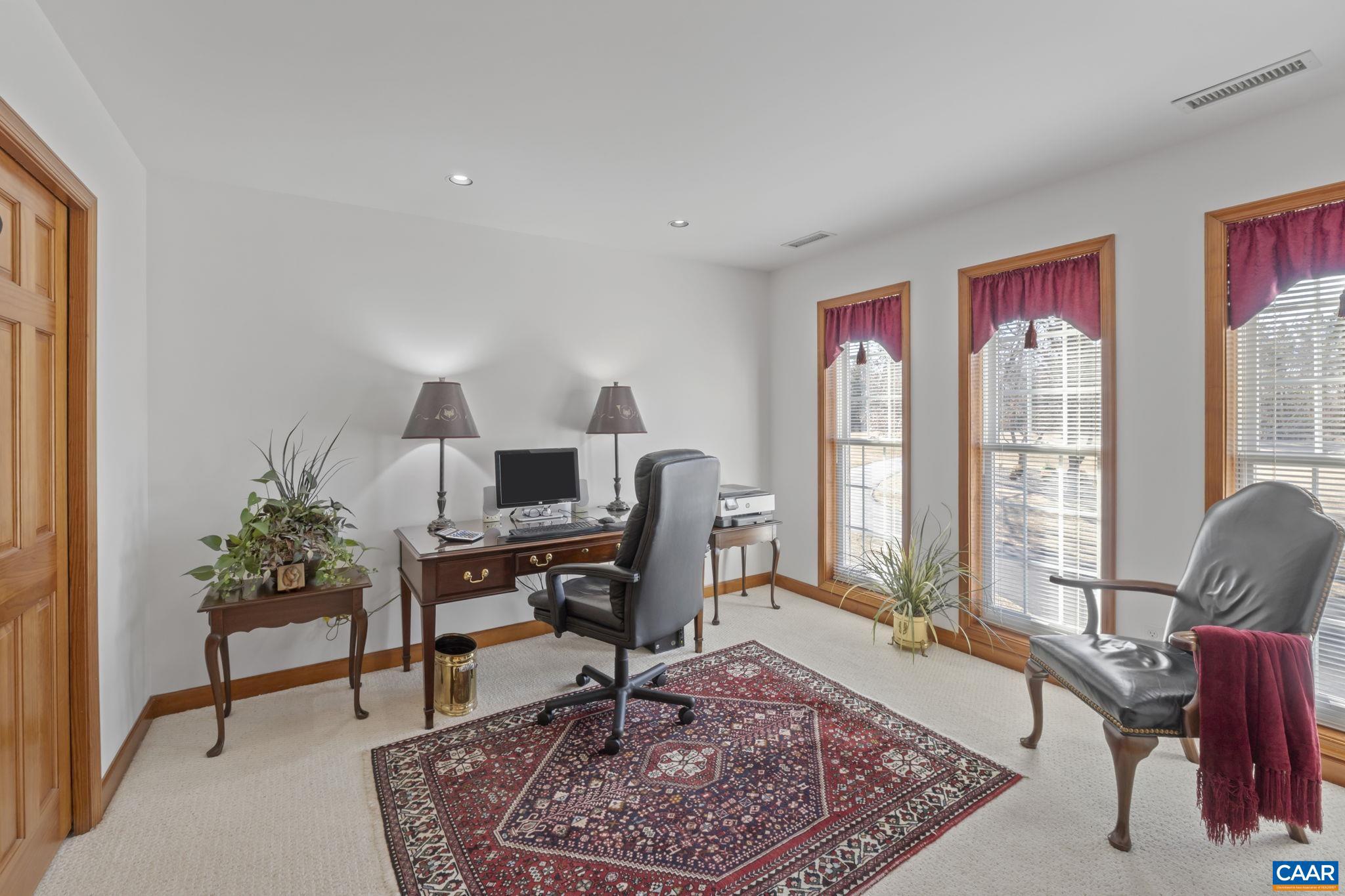 BROKEN ISLAND - Residential