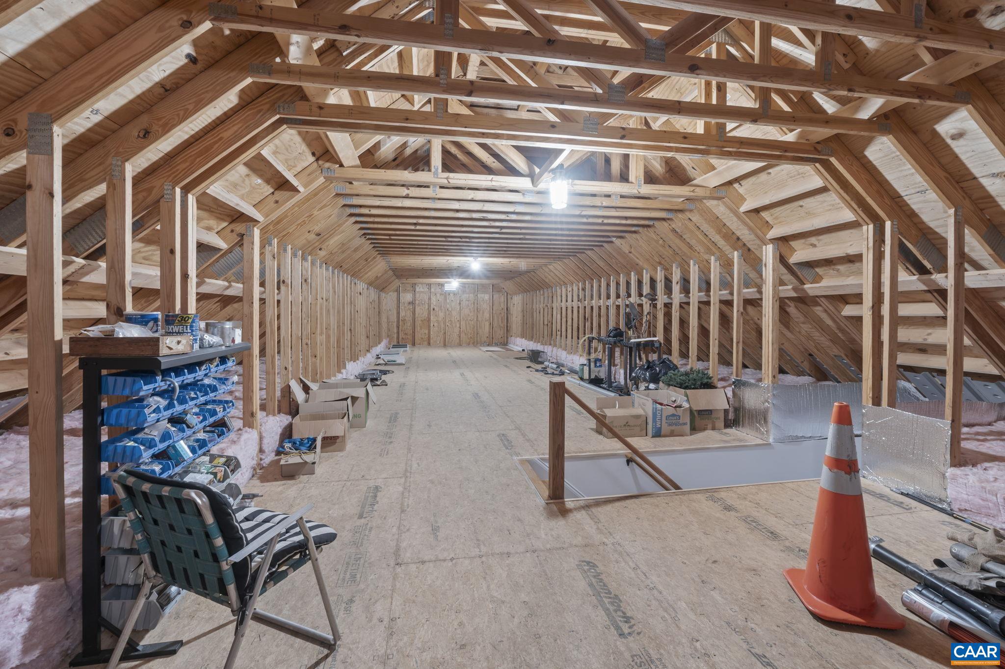 BROKEN ISLAND - Residential