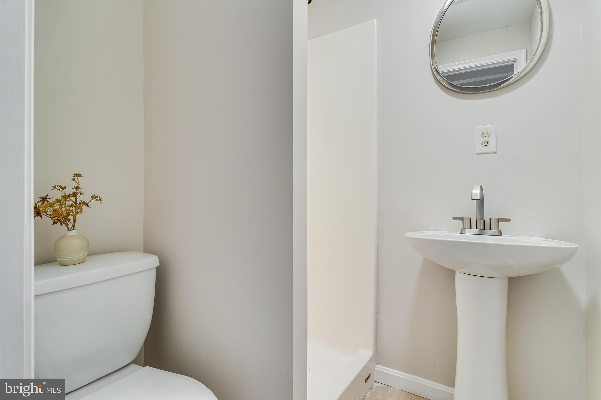 KINGS CREEK ESTATES - Residential