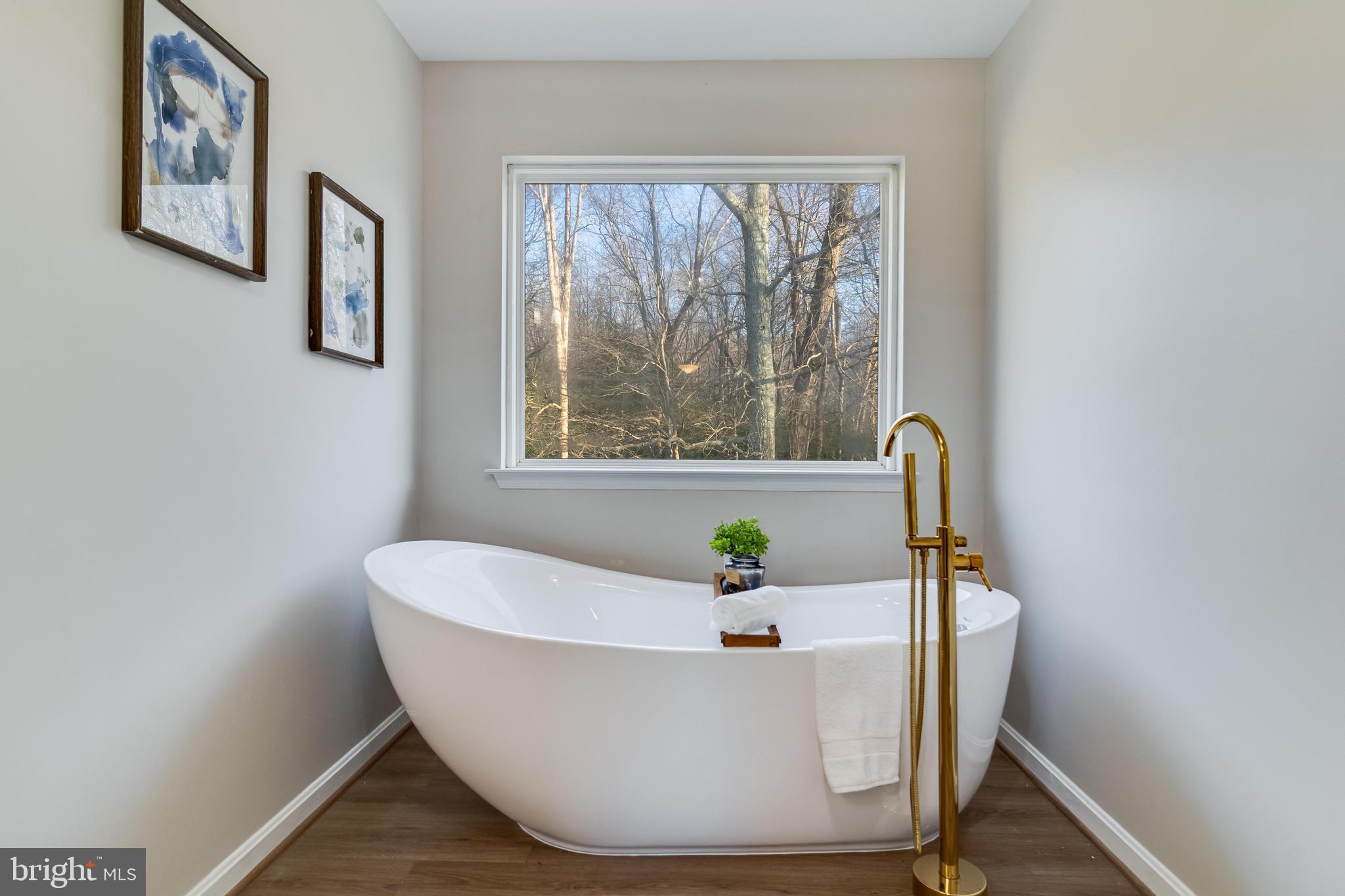 KINGS CREEK ESTATES - Residential