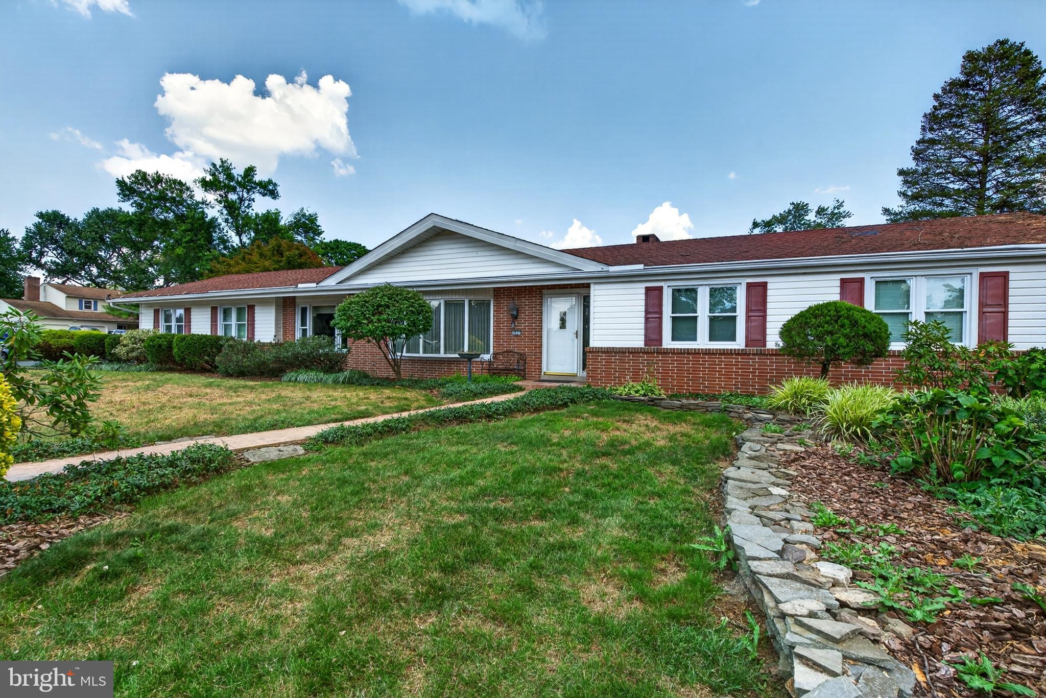 1957 GERALDSON DRIVE