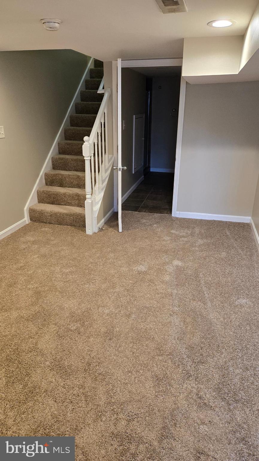 WASHINGTON VILLAGE - Residential Lease