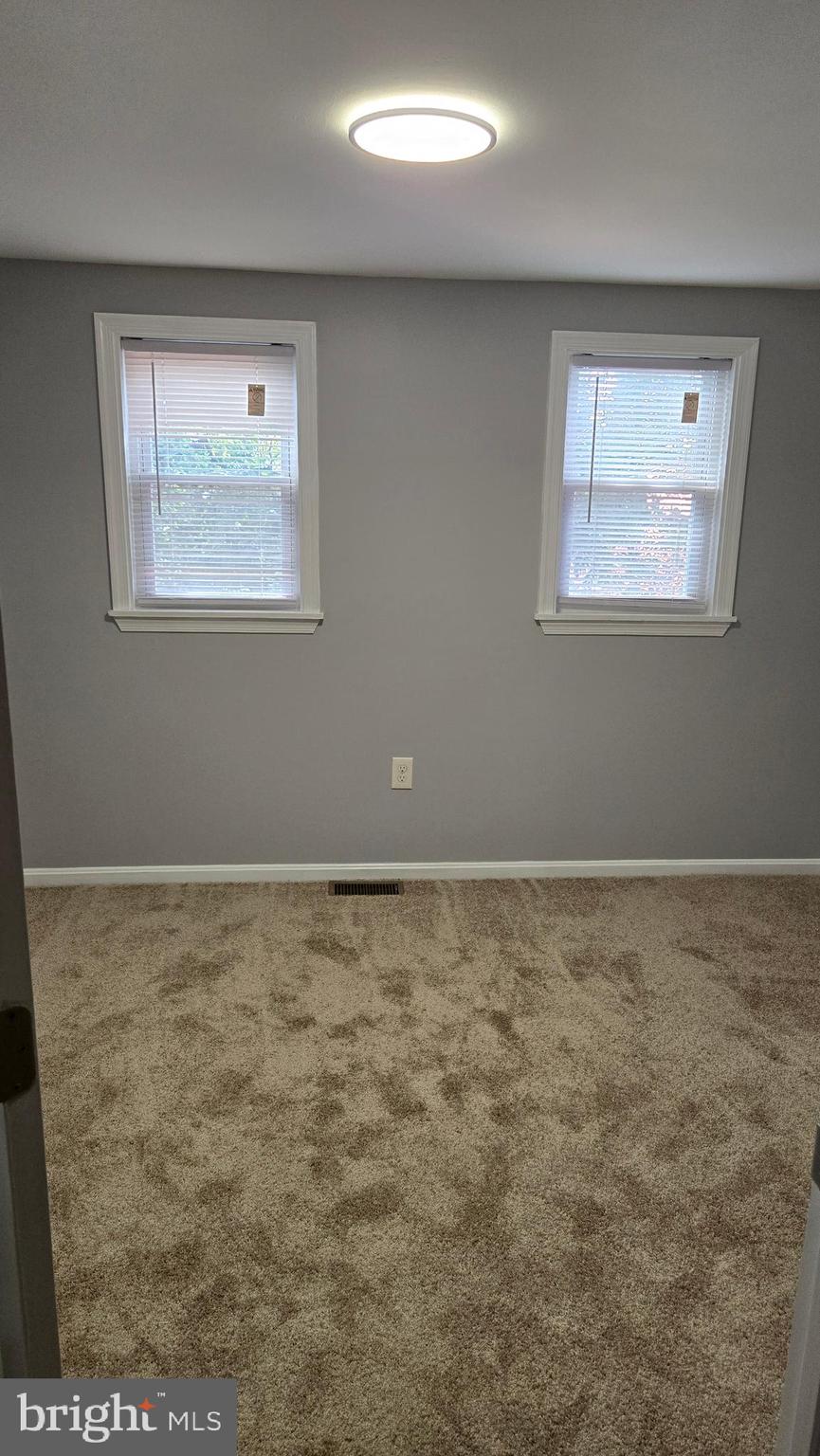 WASHINGTON VILLAGE - Residential Lease