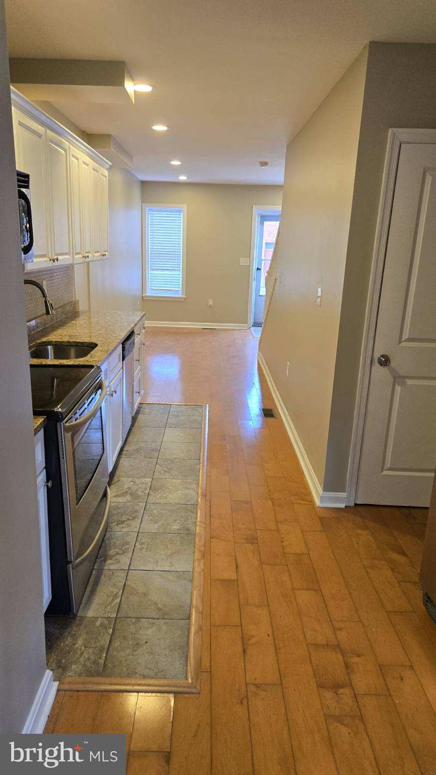 WASHINGTON VILLAGE - Residential Lease