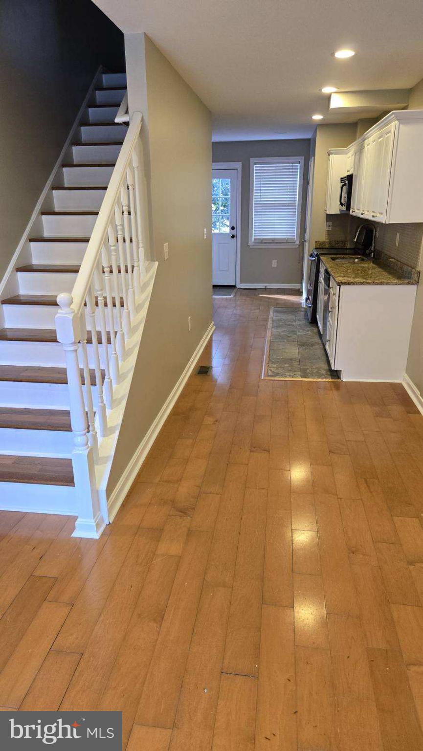 WASHINGTON VILLAGE - Residential Lease