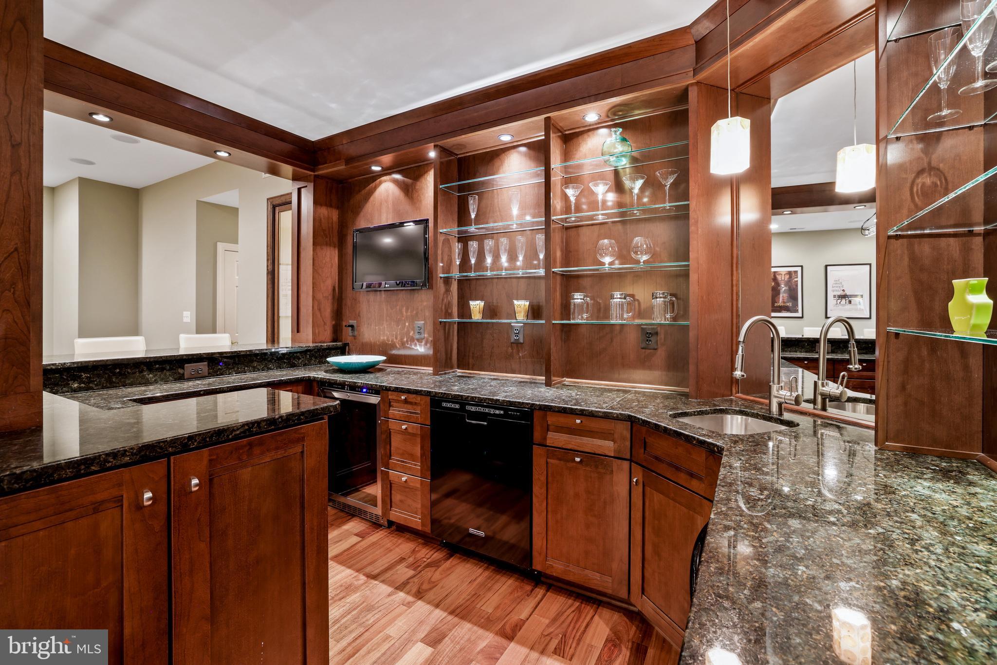 RASPBERRY FALLS - Residential