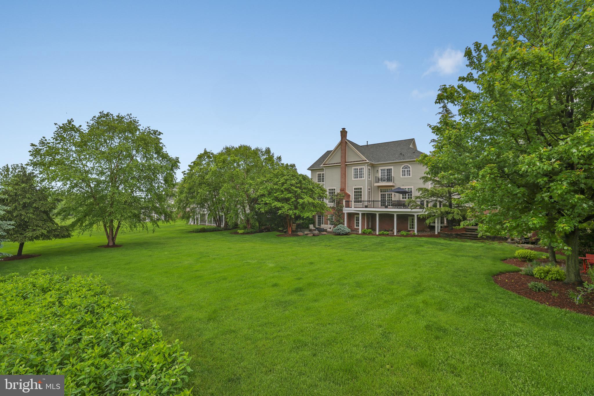 RASPBERRY FALLS - Residential