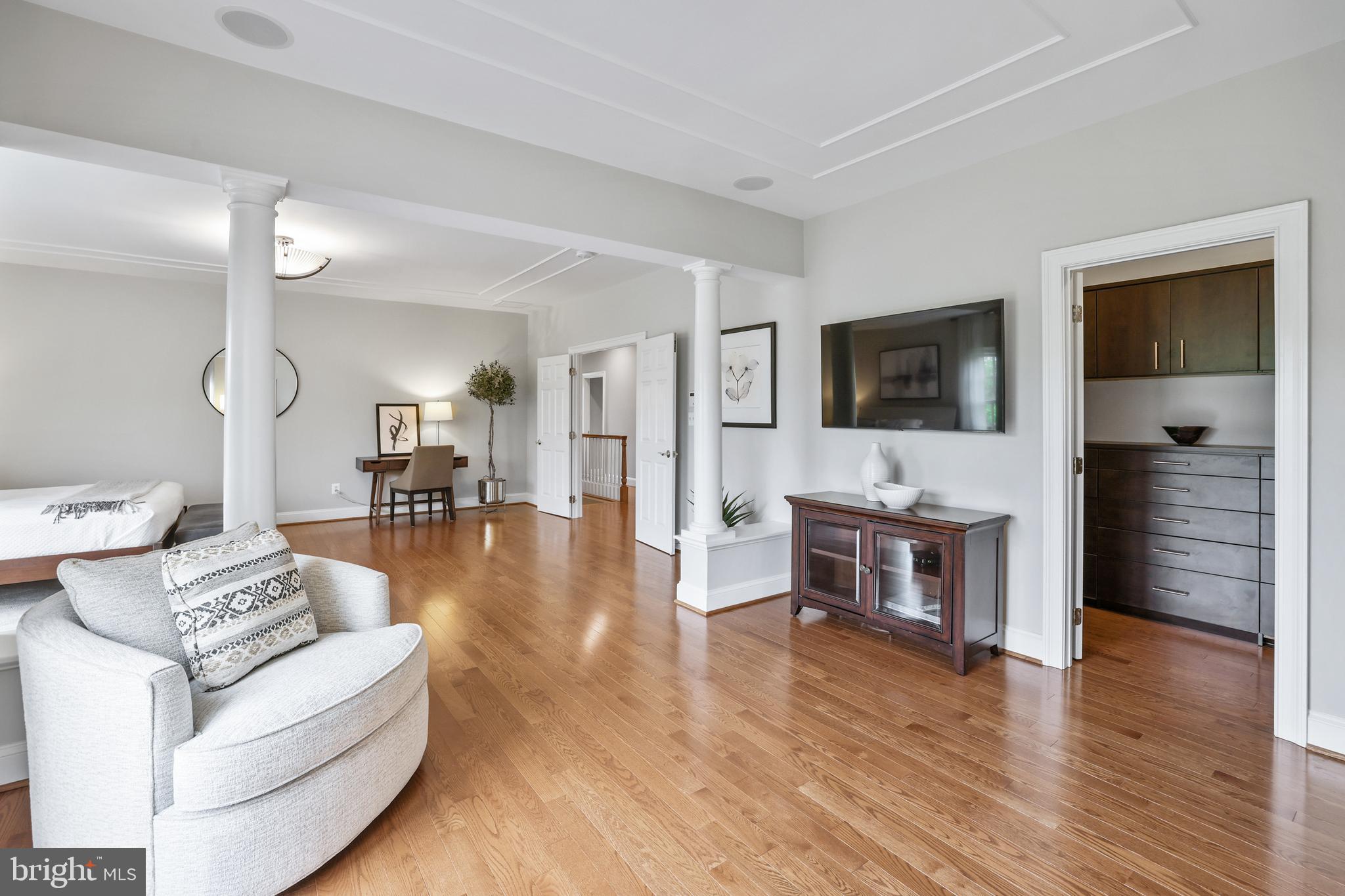 RASPBERRY FALLS - Residential