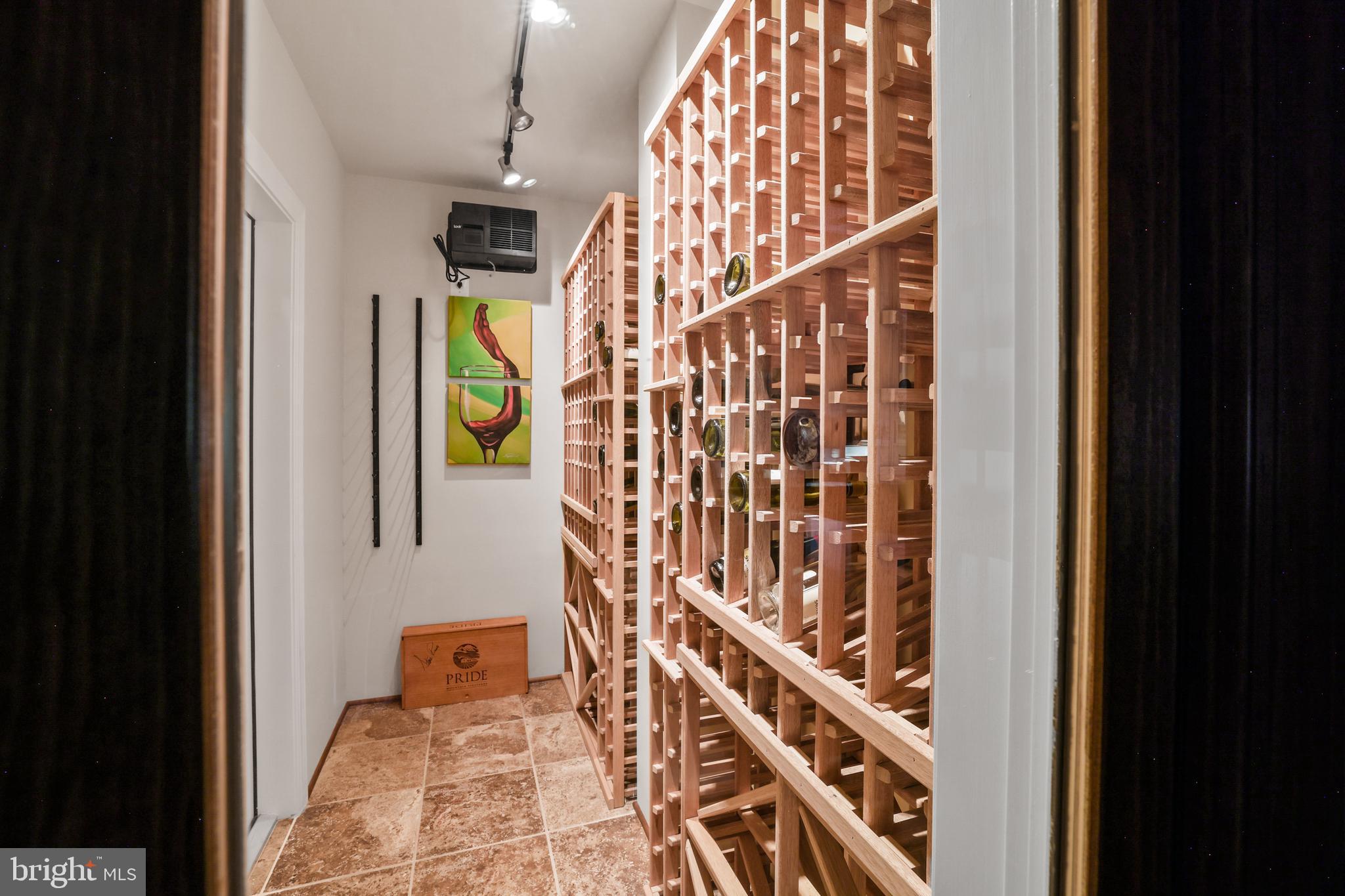 RASPBERRY FALLS - Residential