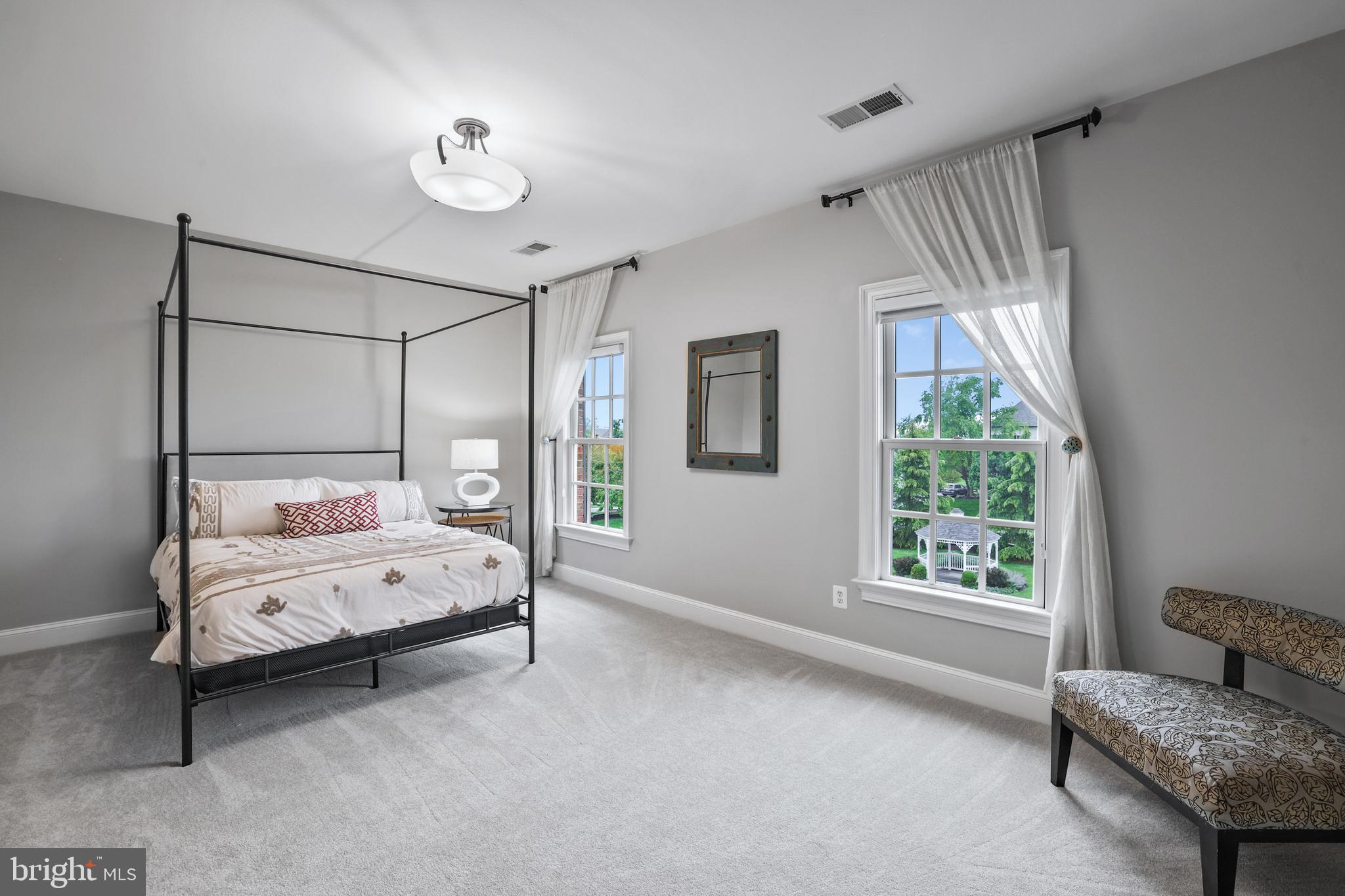 RASPBERRY FALLS - Residential