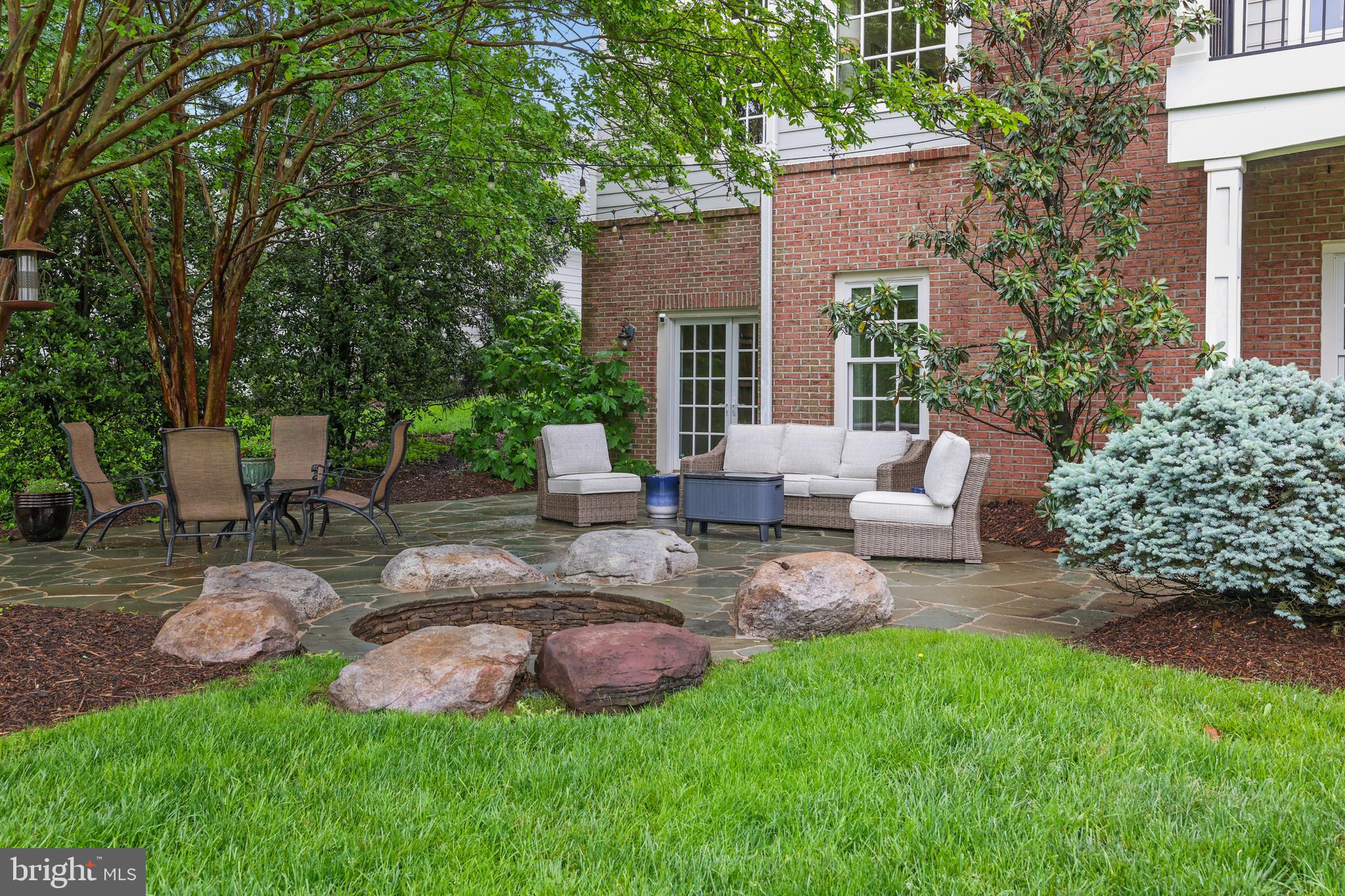 RASPBERRY FALLS - Residential