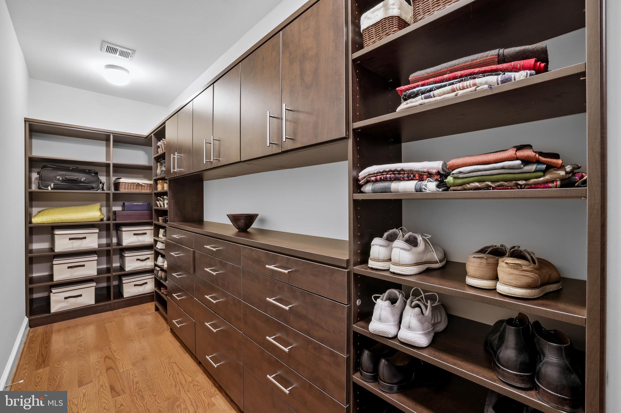 RASPBERRY FALLS - Residential