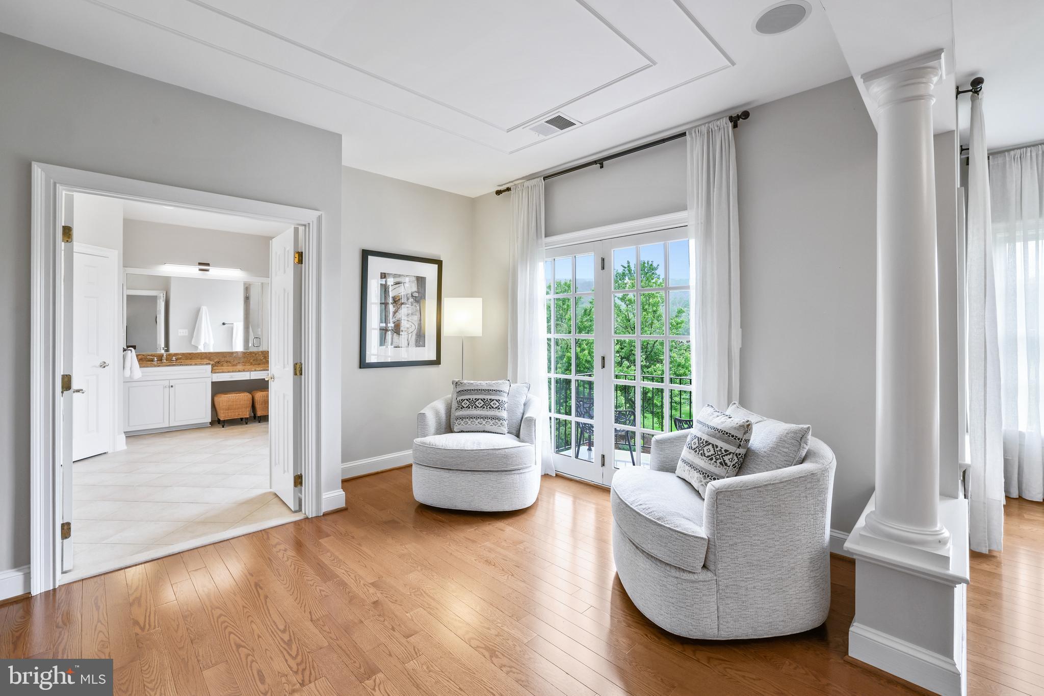 RASPBERRY FALLS - Residential